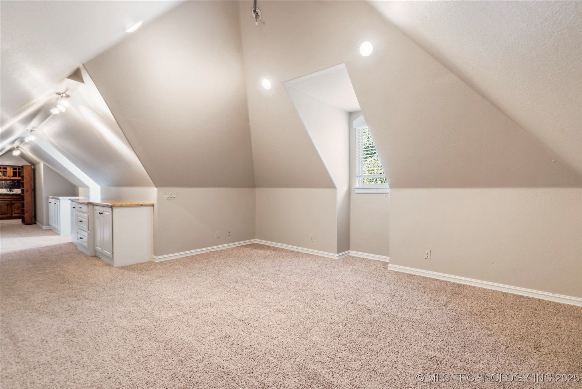7405 S 288th East Avenue Property Photo 35