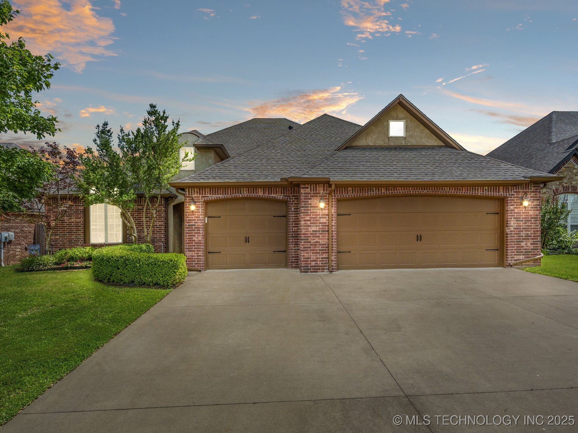3712 W 107th Court Property Photo