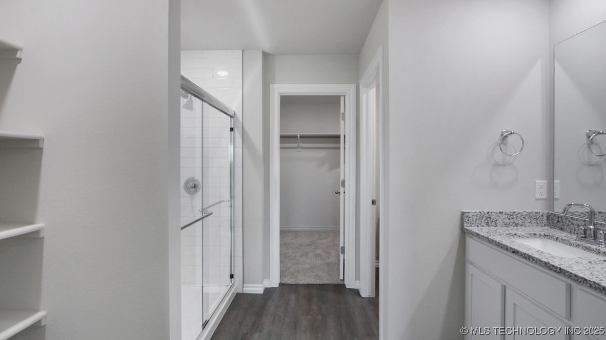 8609 E Dallas Street Property Photo 13