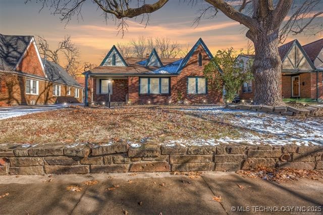 1531 S Florence Avenue Property Photo 1