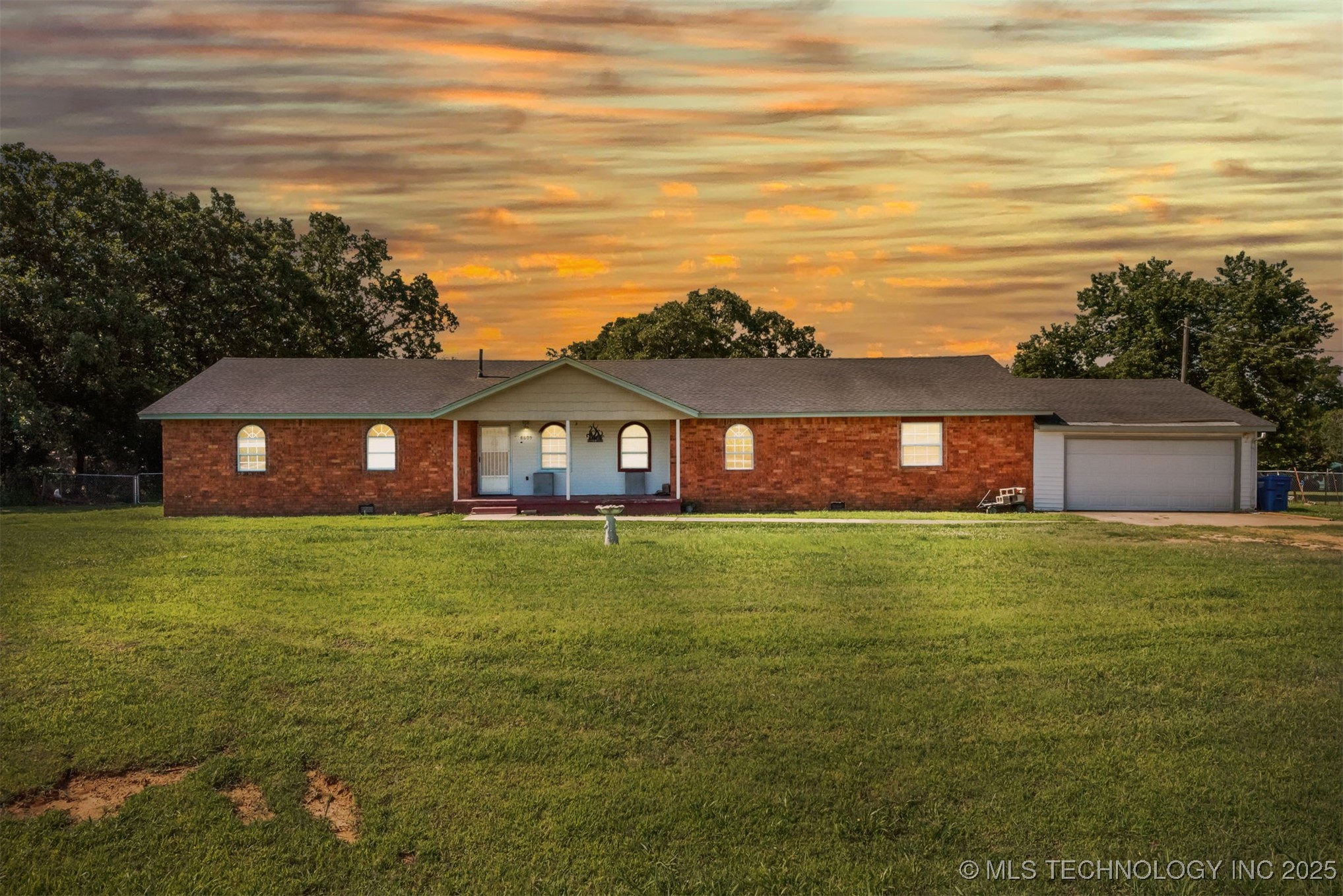 8609 Old Taft Road Property Photo