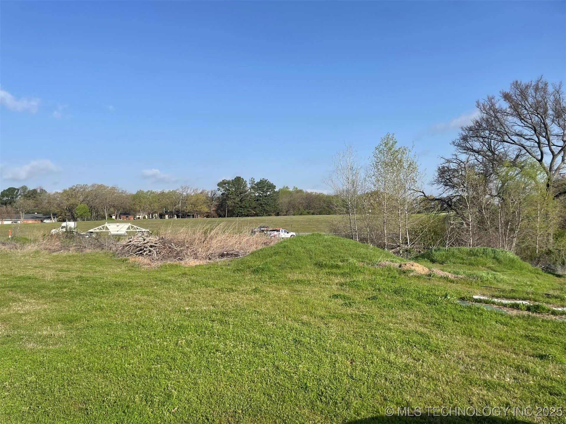 0 Oak Hills Drive Property Photo 1