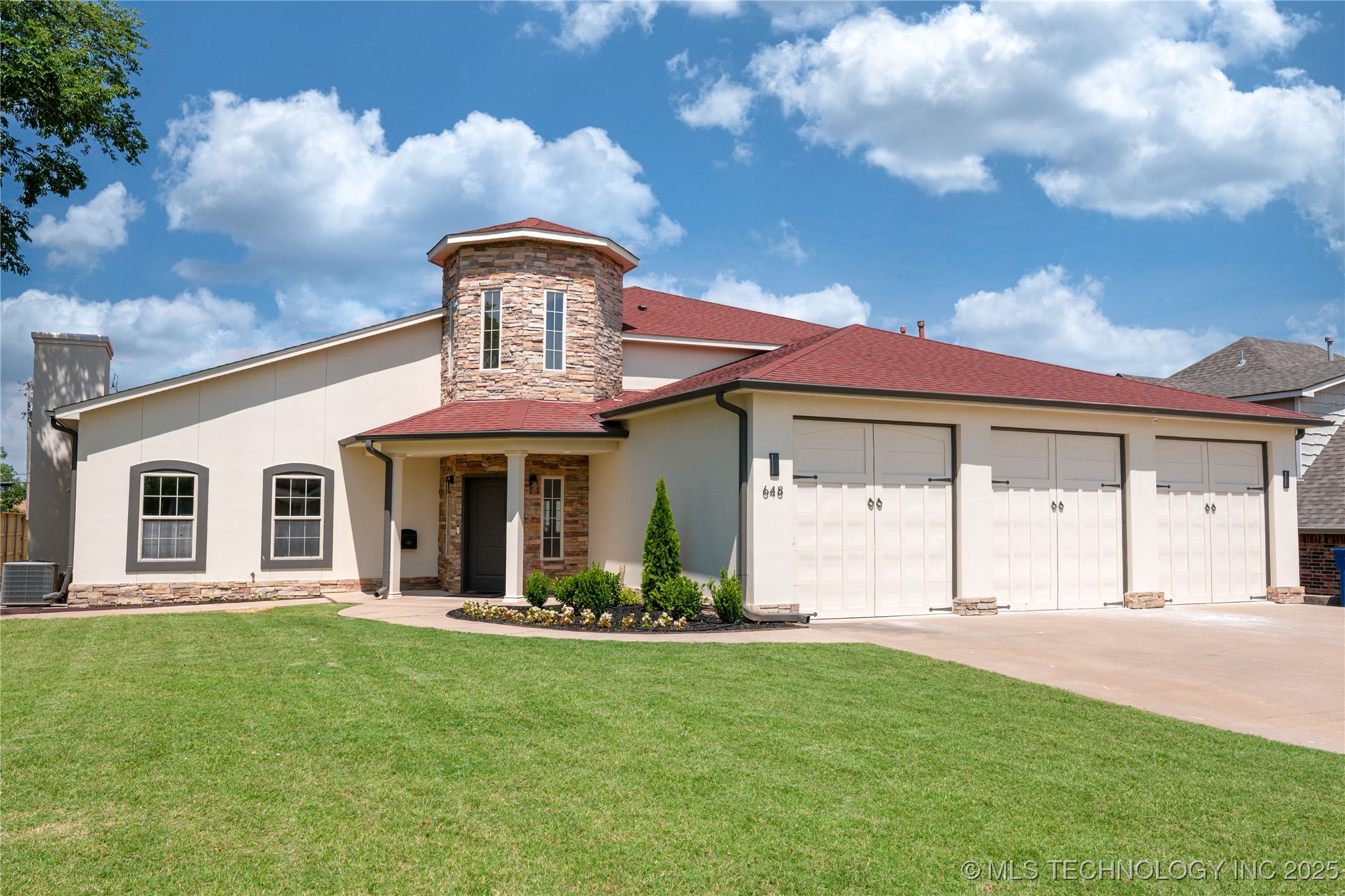 648 N Osage Drive Property Photo