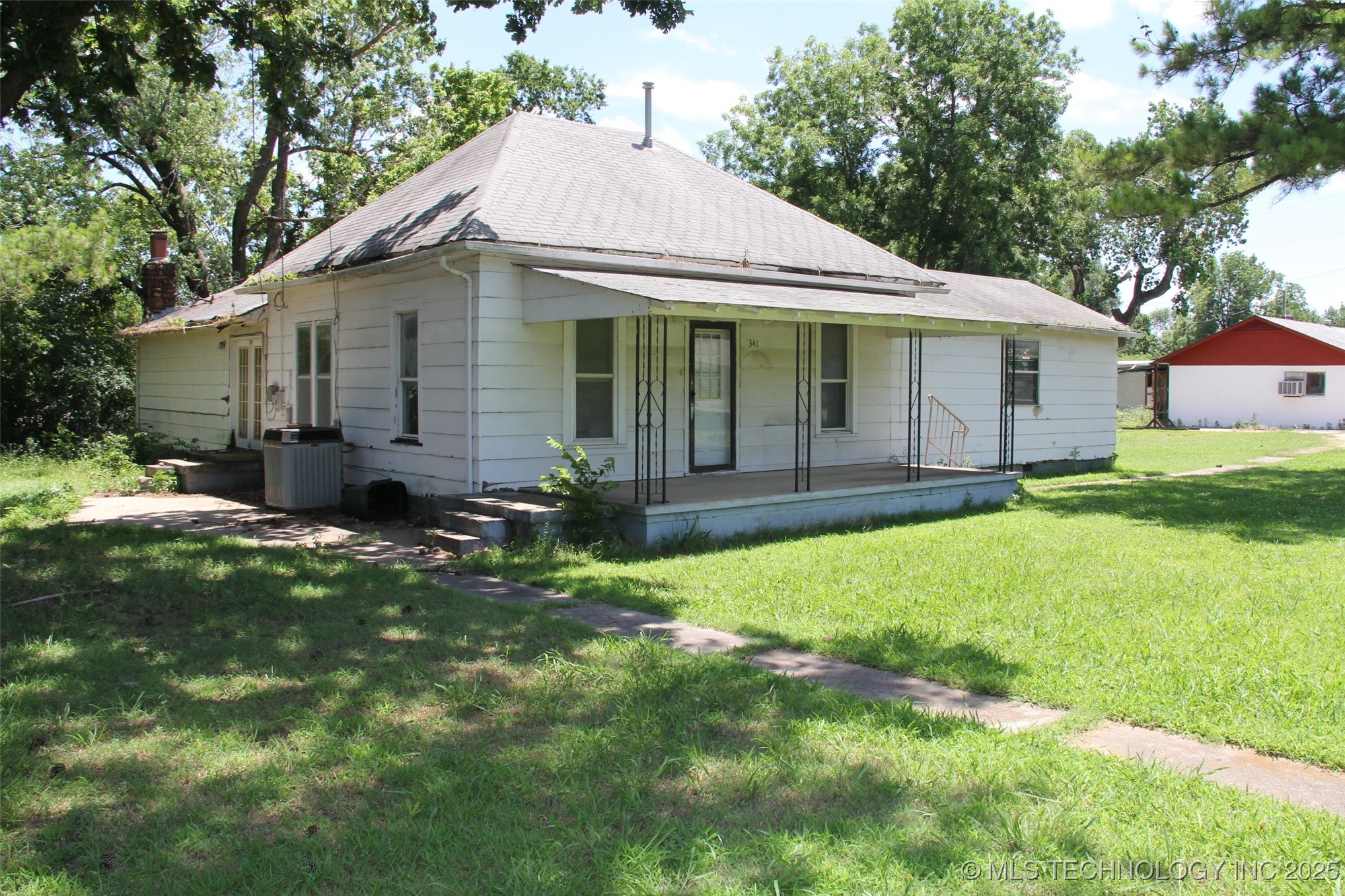 341 N Main Street Property Photo 1