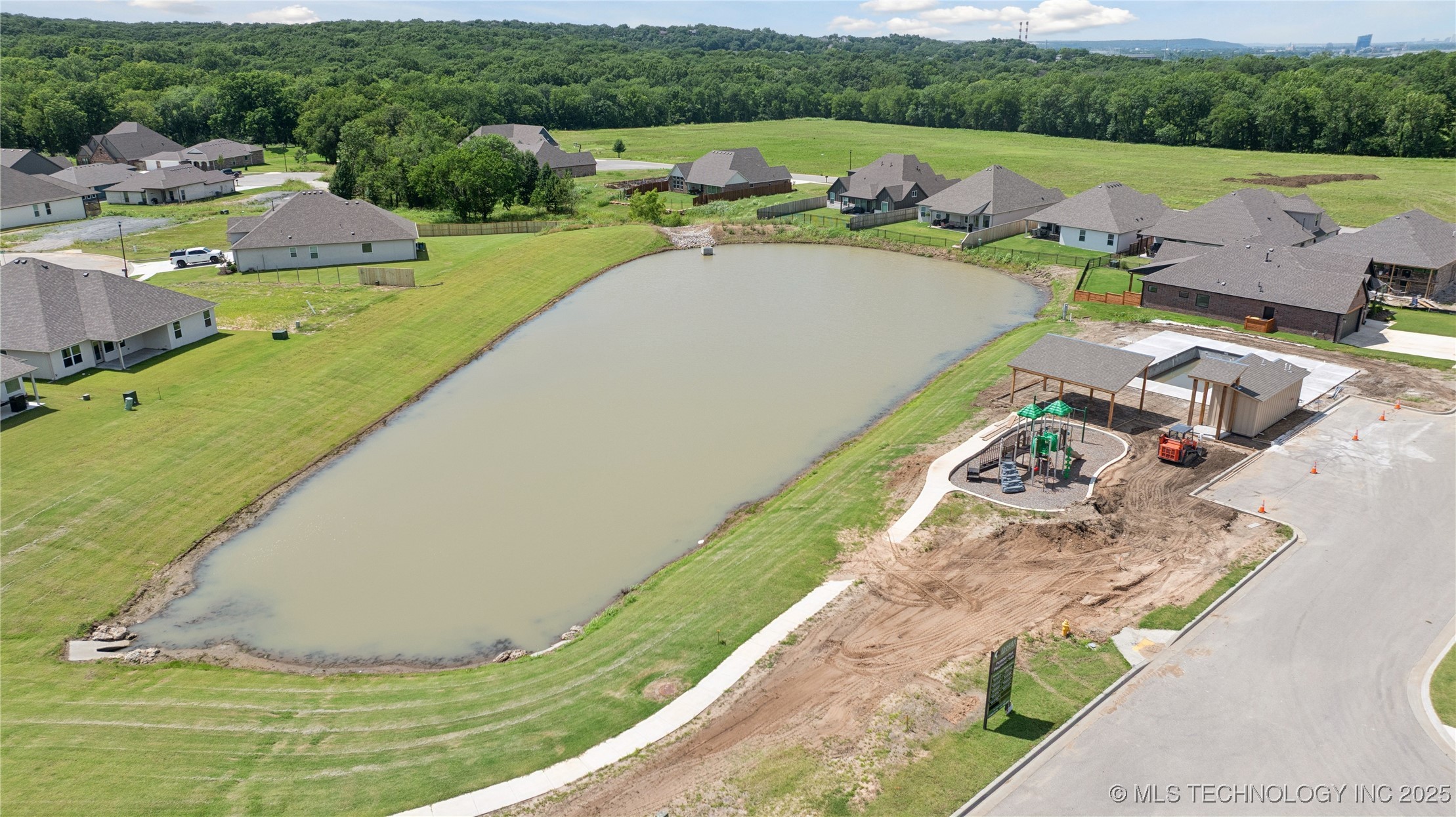 2044 E 129th Place S Property Photo 25