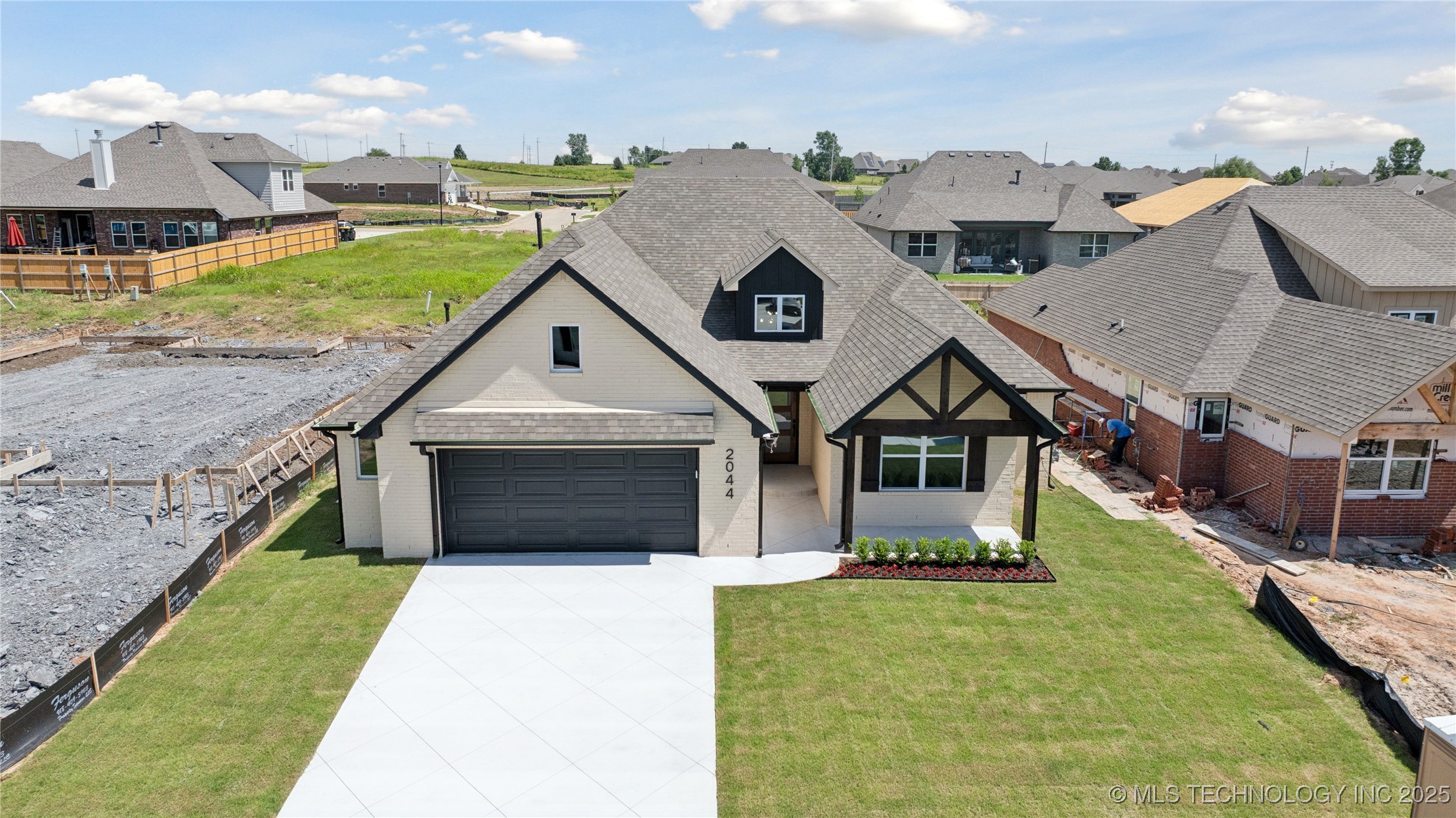 2044 E 129th Place S Property Photo 27