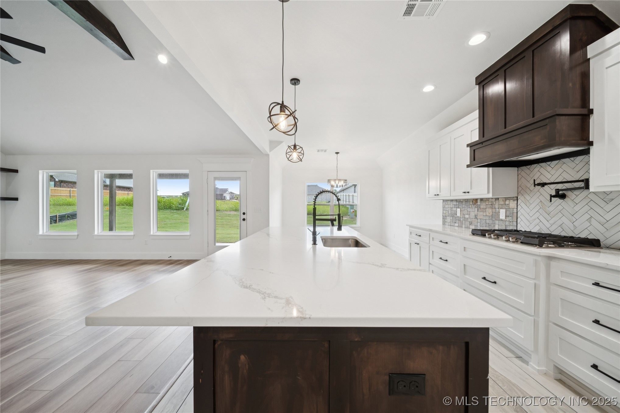 2044 E 129th Place S Property Photo 38