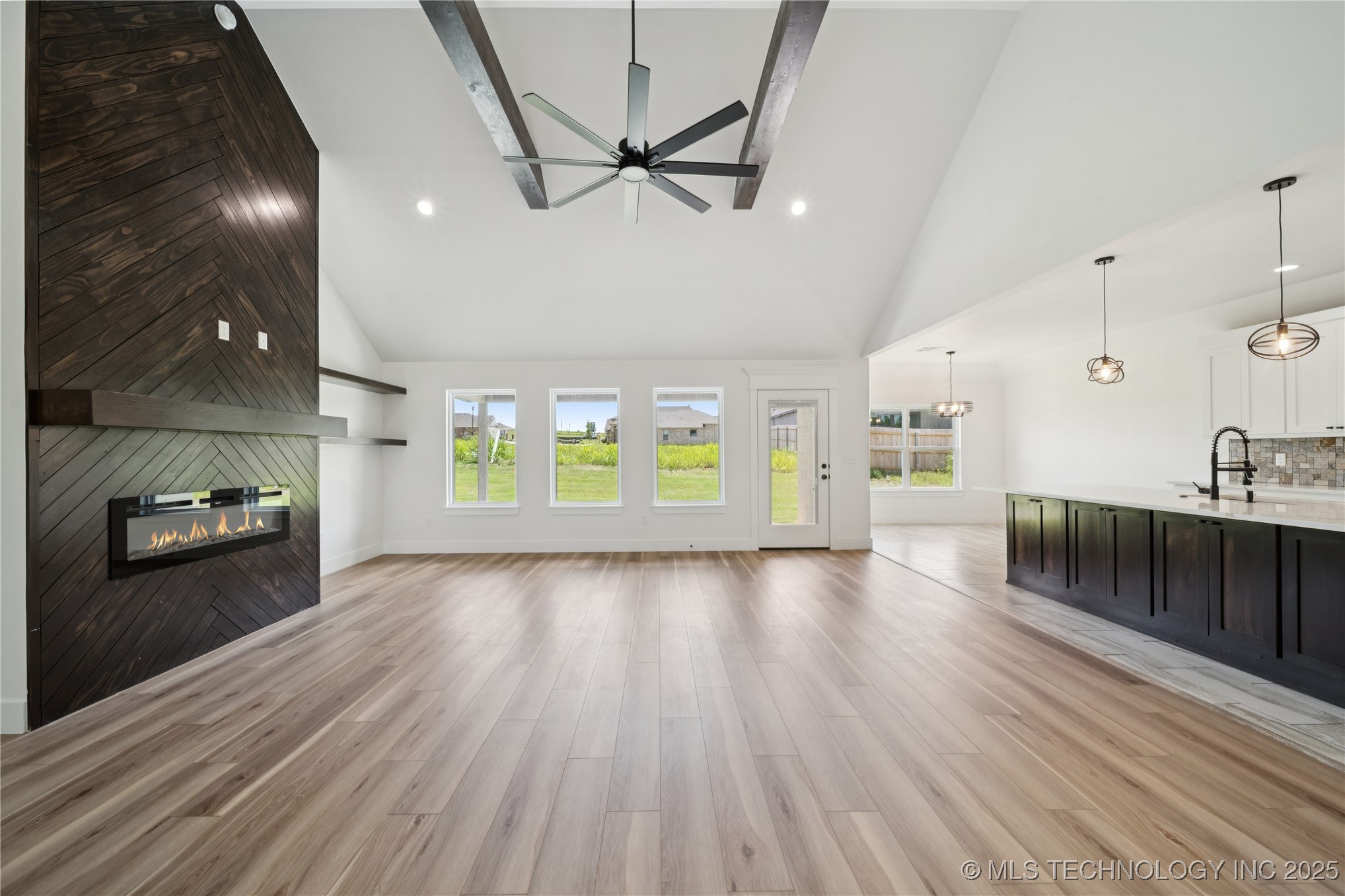 2044 E 129th Place S Property Photo 44