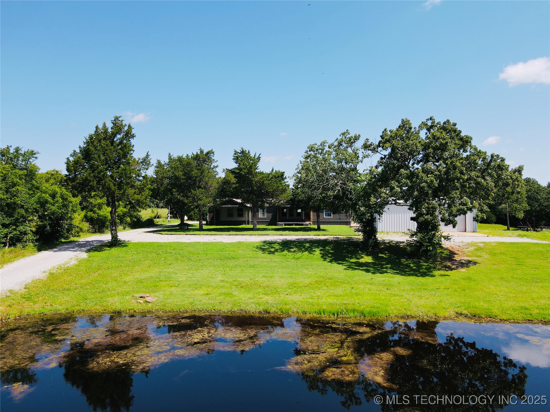 42843 W Highway 66 Highway Property Photo 1