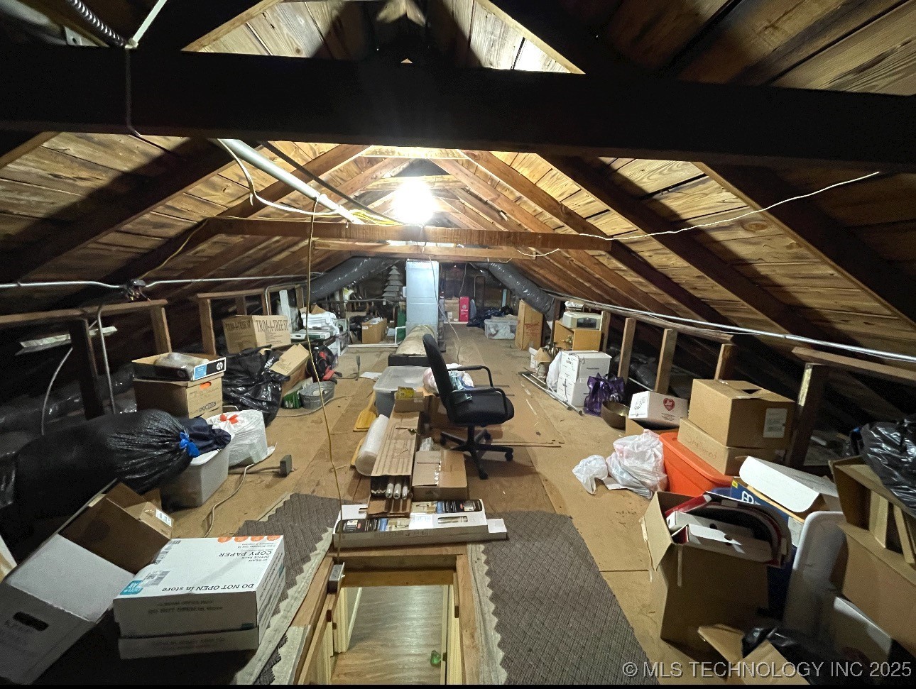 615 S Broadway Street Property Photo 24