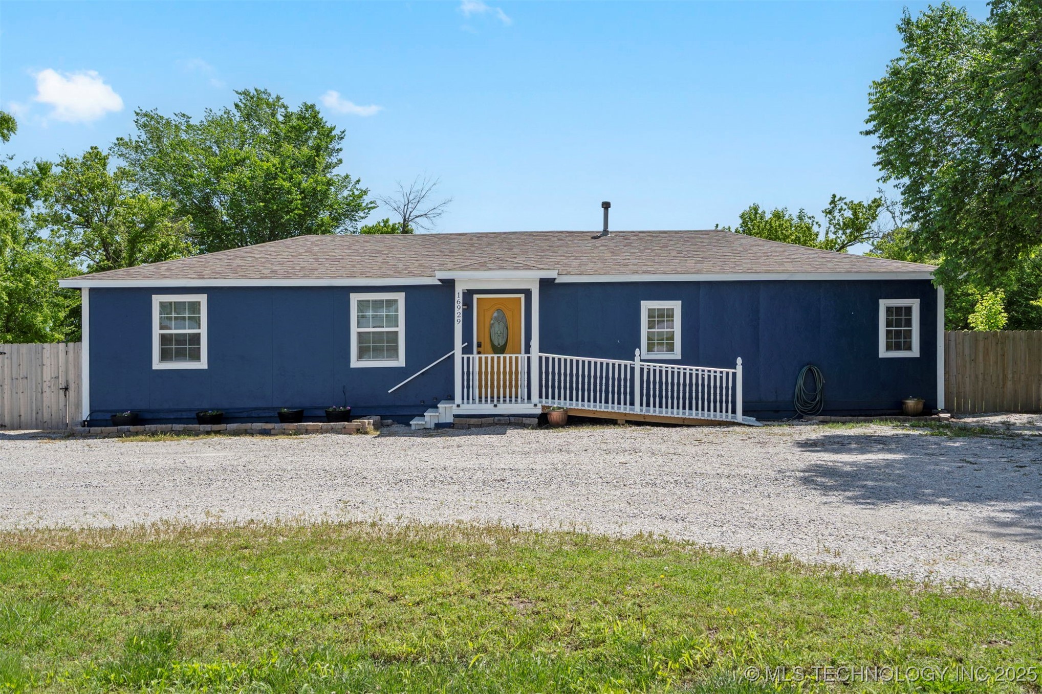16929 S Memorial Drive Property Photo