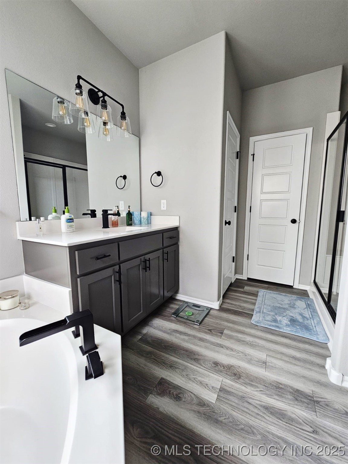 2721 S 8th Street Property Photo 25