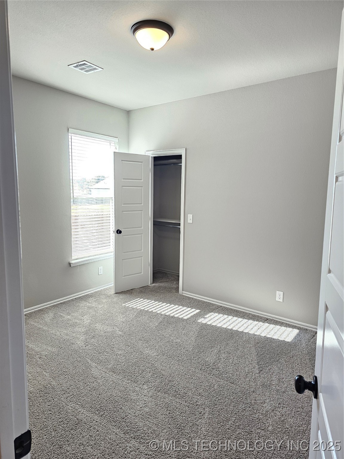 2721 S 8th Street Property Photo 40