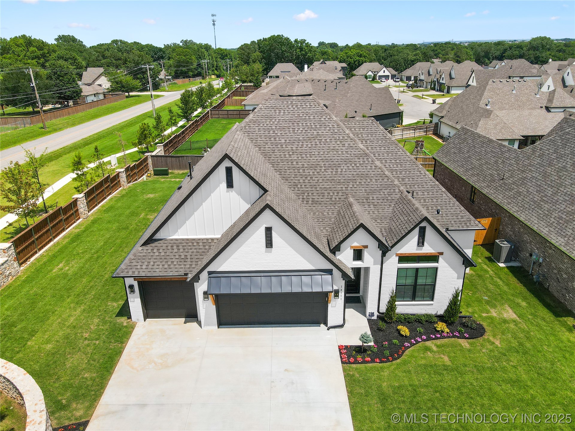 14111 S Evanston Avenue Property Photo 5