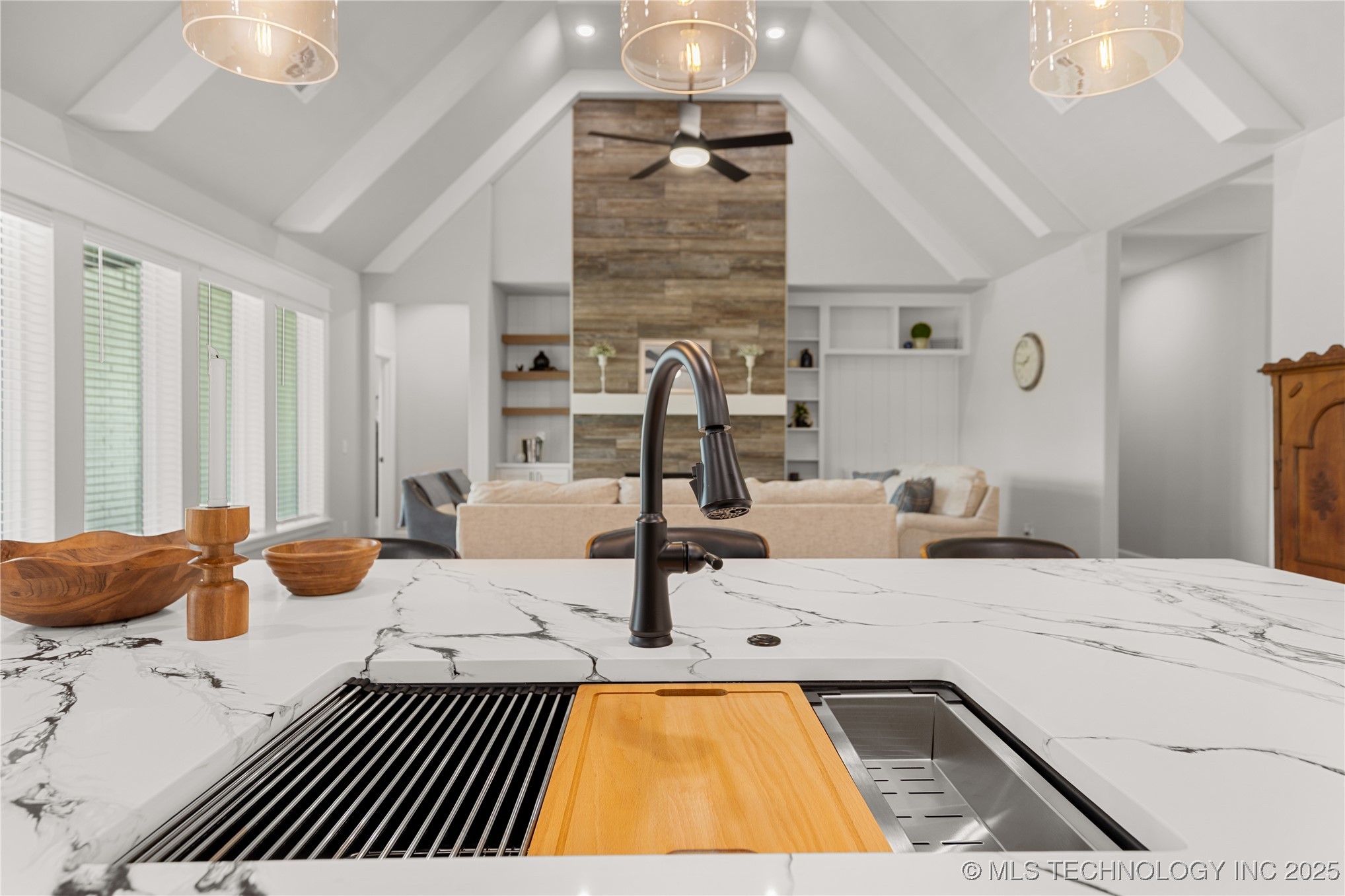 14111 S Evanston Avenue Property Photo 18