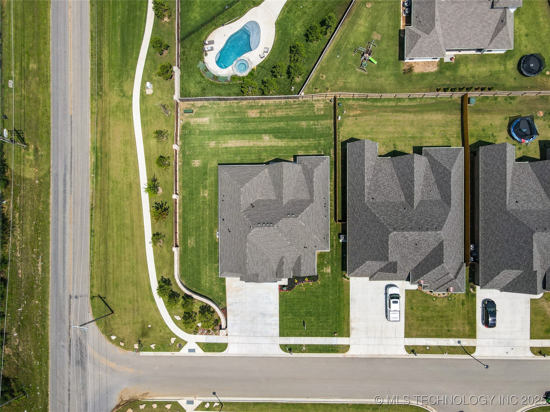 14111 S Evanston Avenue Property Photo 53