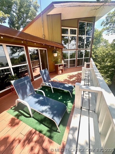 70 Acorn Lane Property Photo 5