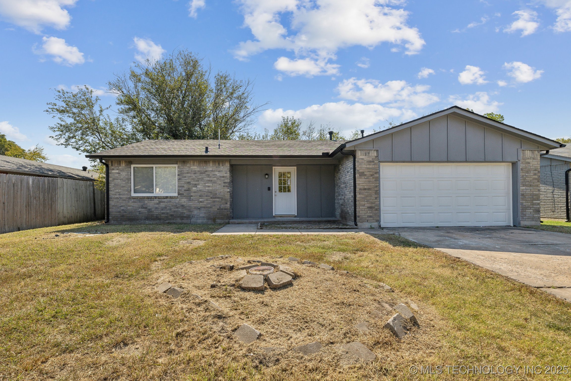 12036 E 37th Street Property Photo 1