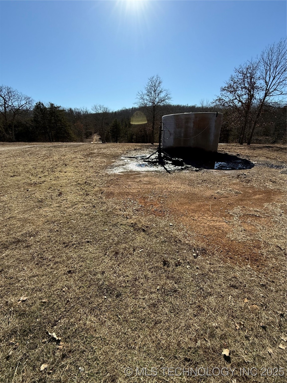 1501 Crestview Drive Property Photo 4