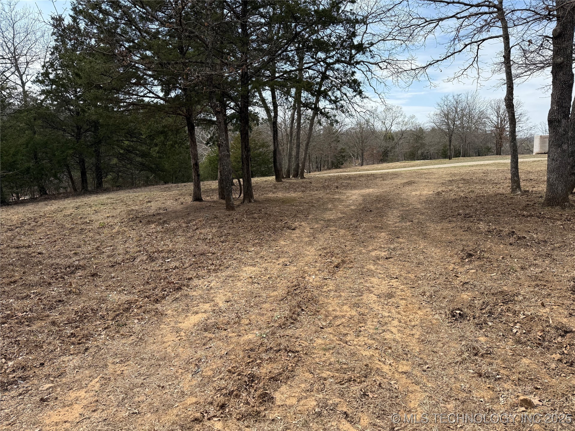 1501 Crestview Drive Property Photo 38