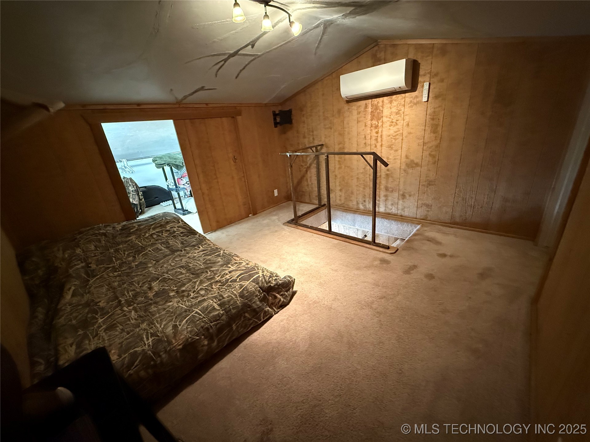 1501 Crestview Drive Property Photo 42