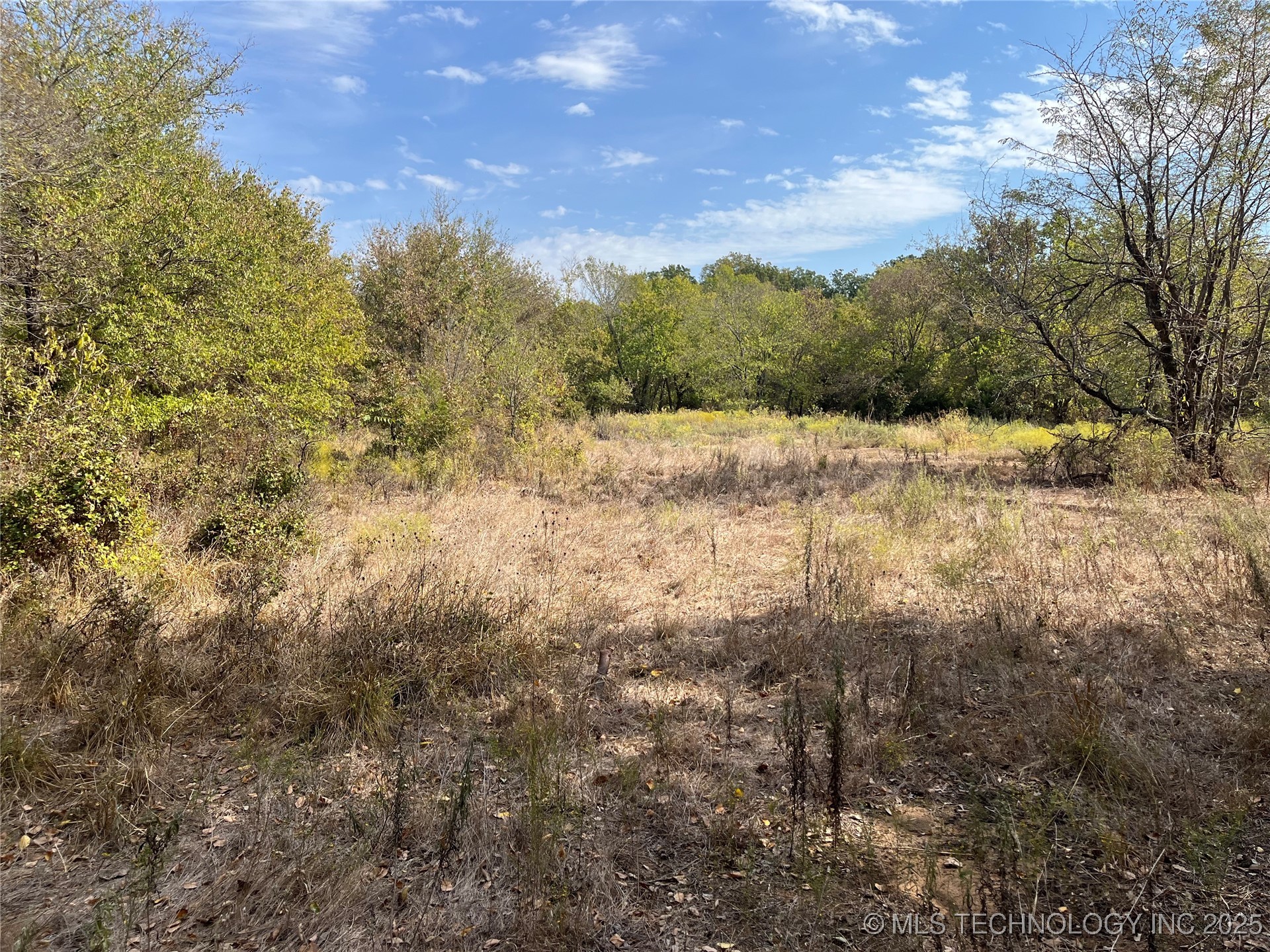 No Man Road Property Photo 1