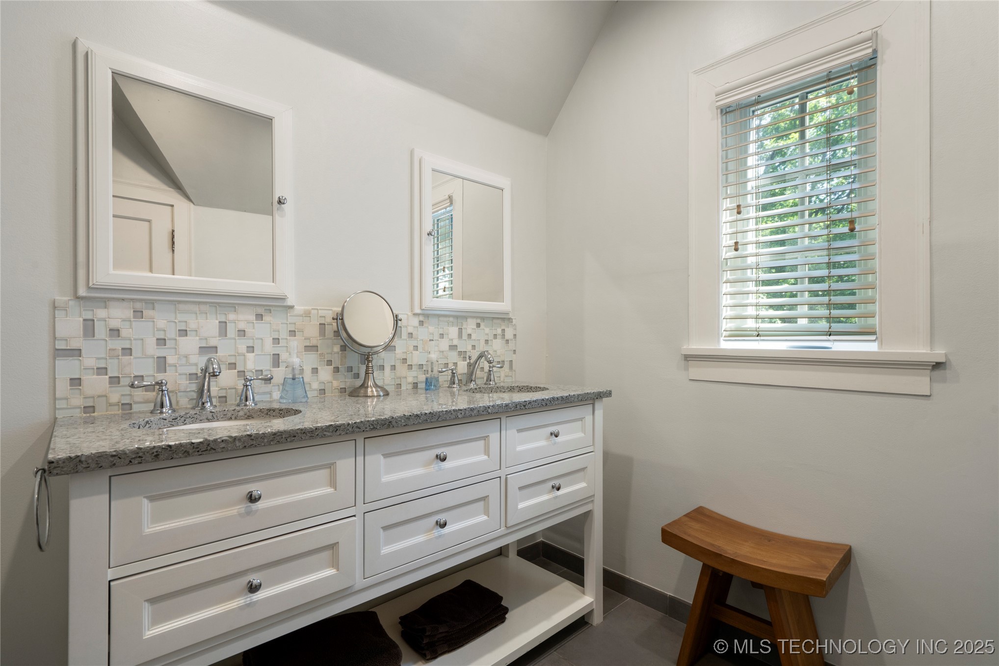 2404 S Woodward Boulevard Property Photo 29