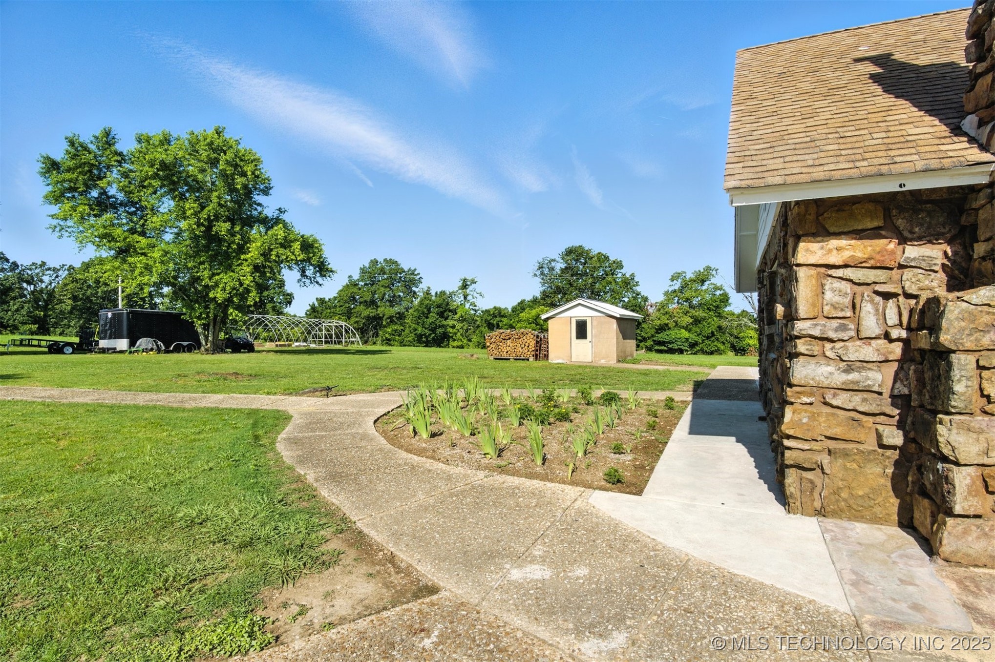 27719 S 610 Road Property Photo 3