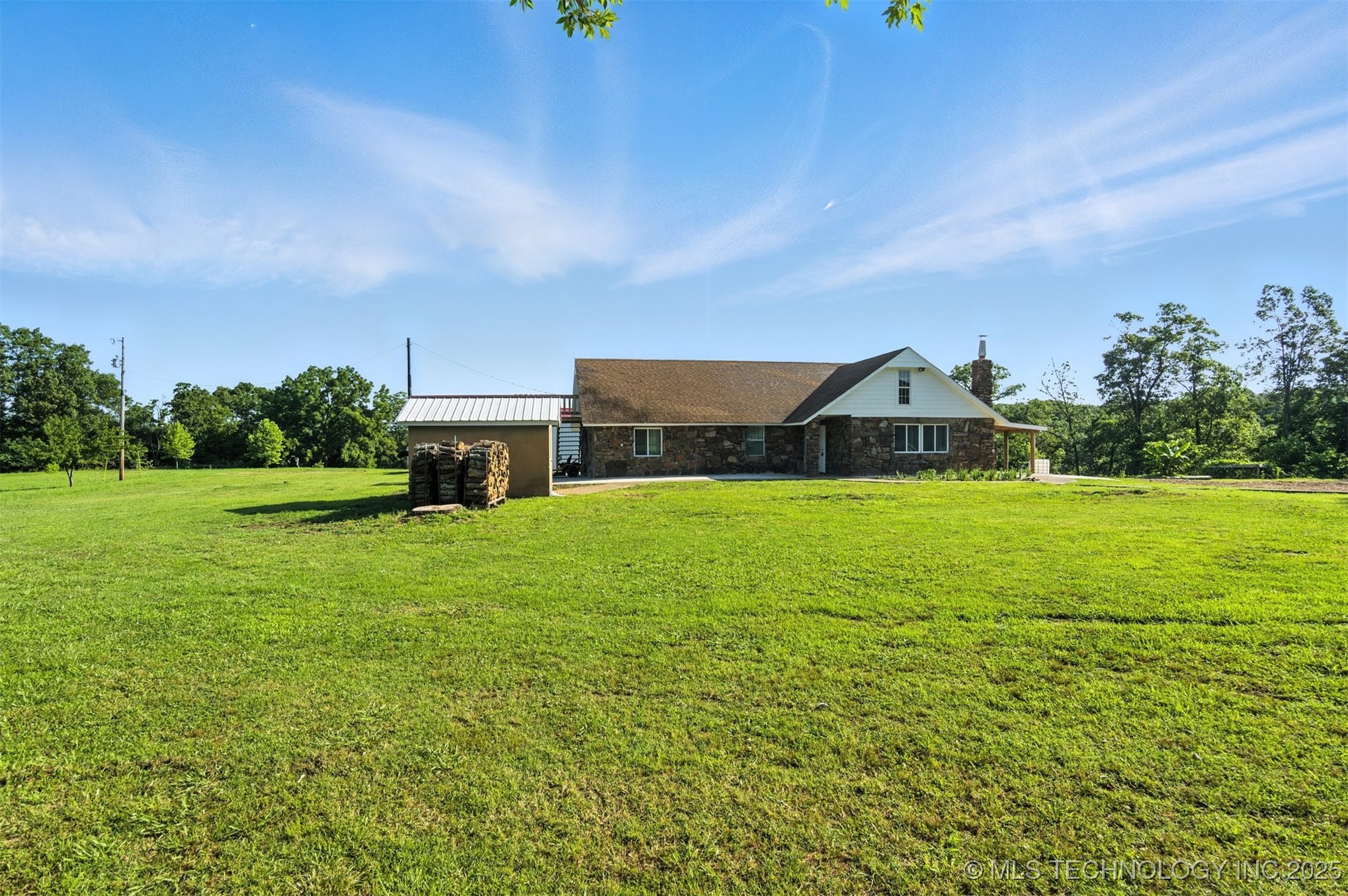 27719 S 610 Road Property Photo 4