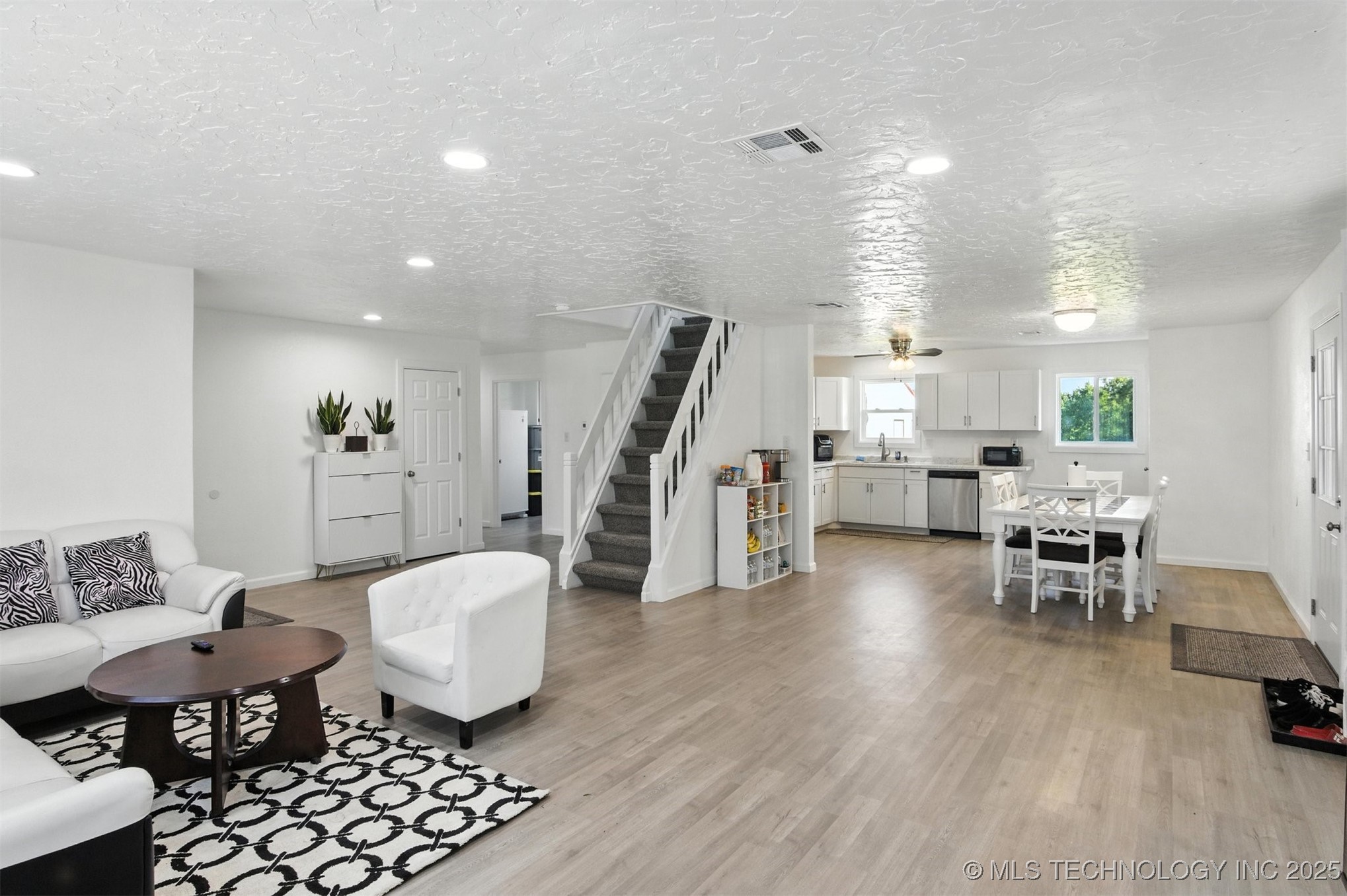 27719 S 610 Road Property Photo 8