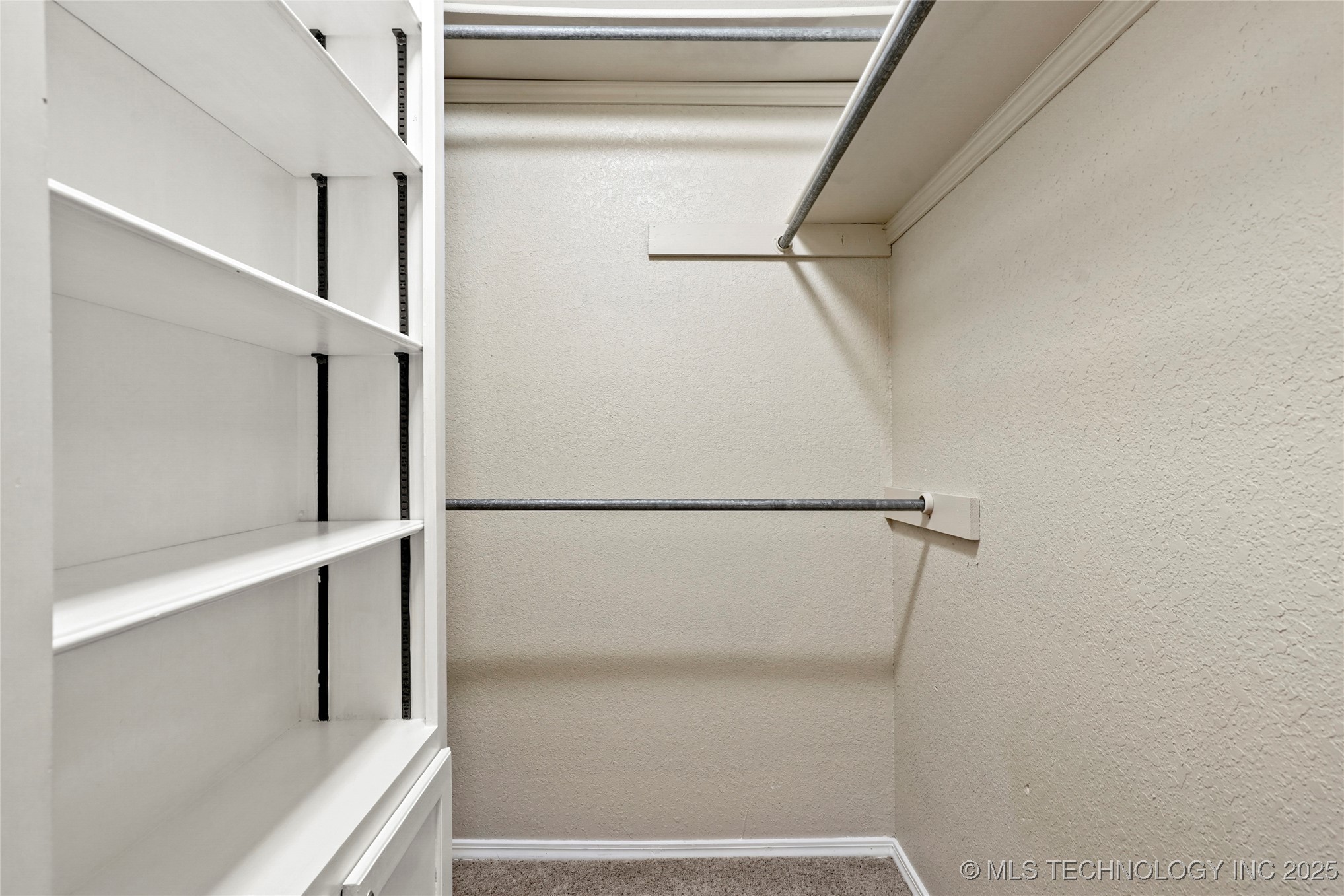 5716 S Birch Avenue Property Photo 18
