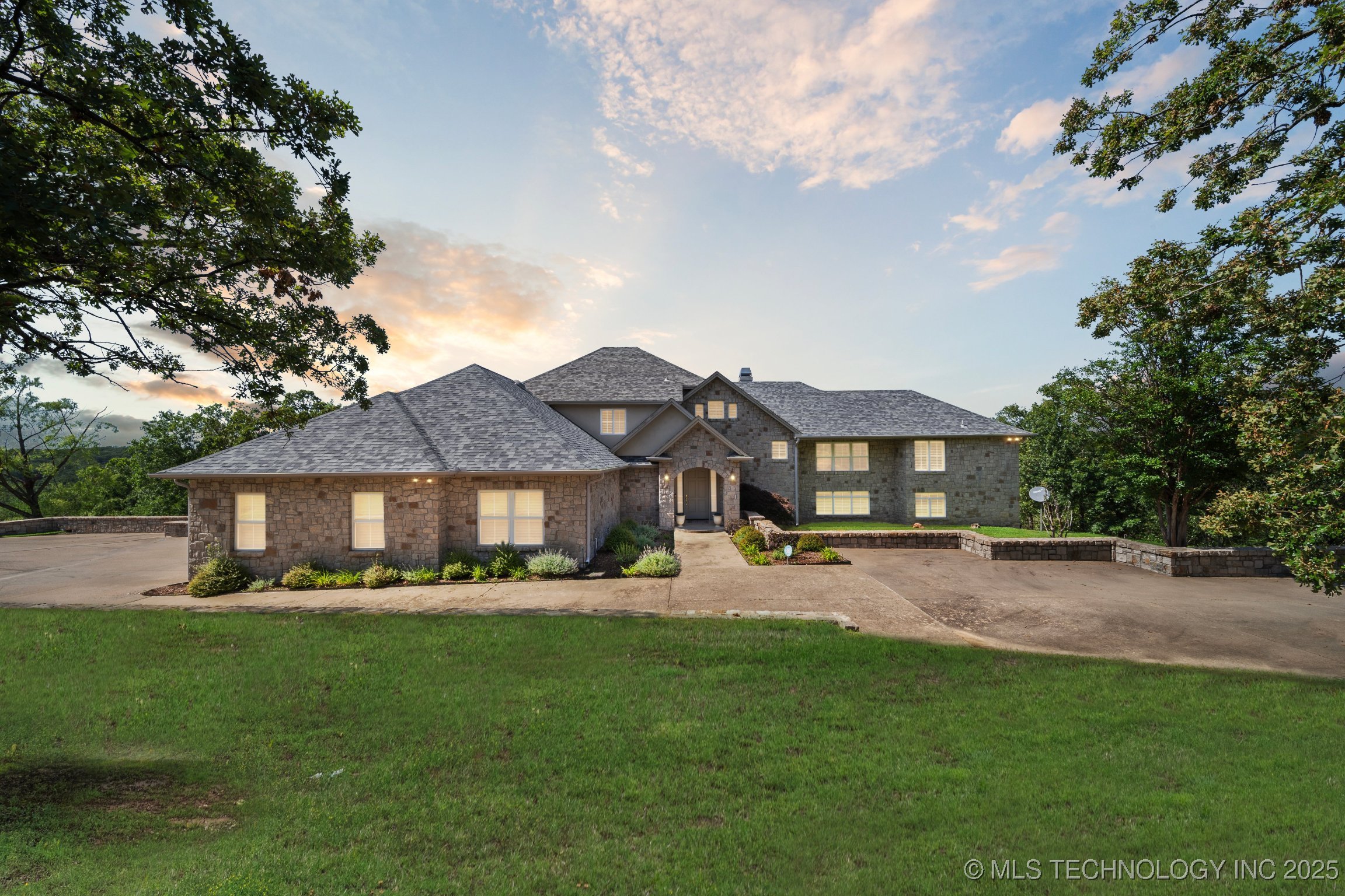 238 Keypoint Drive Property Photo
