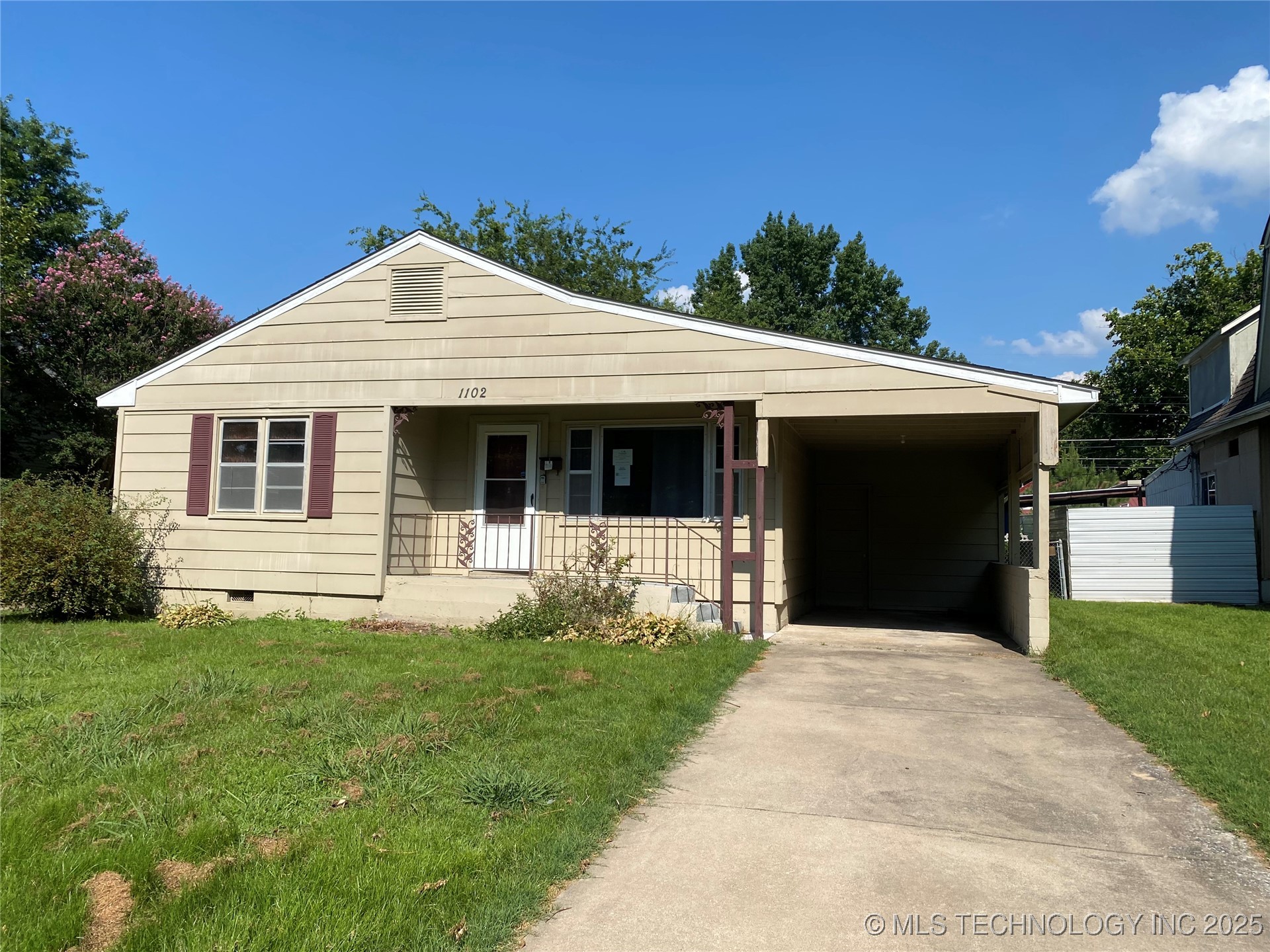 1102 Chestnut Street Property Photo 1