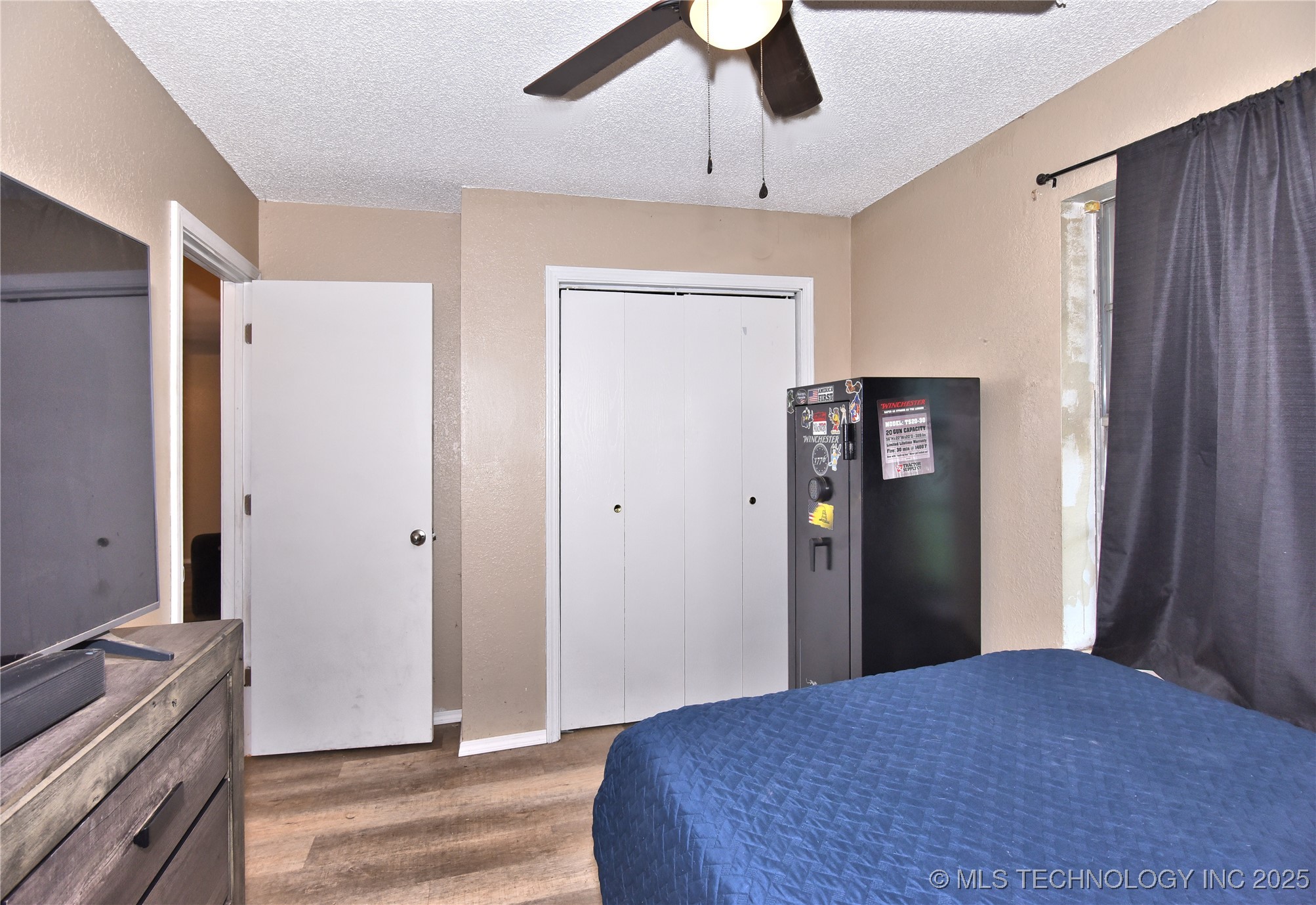642 E 138th Place Property Photo 12