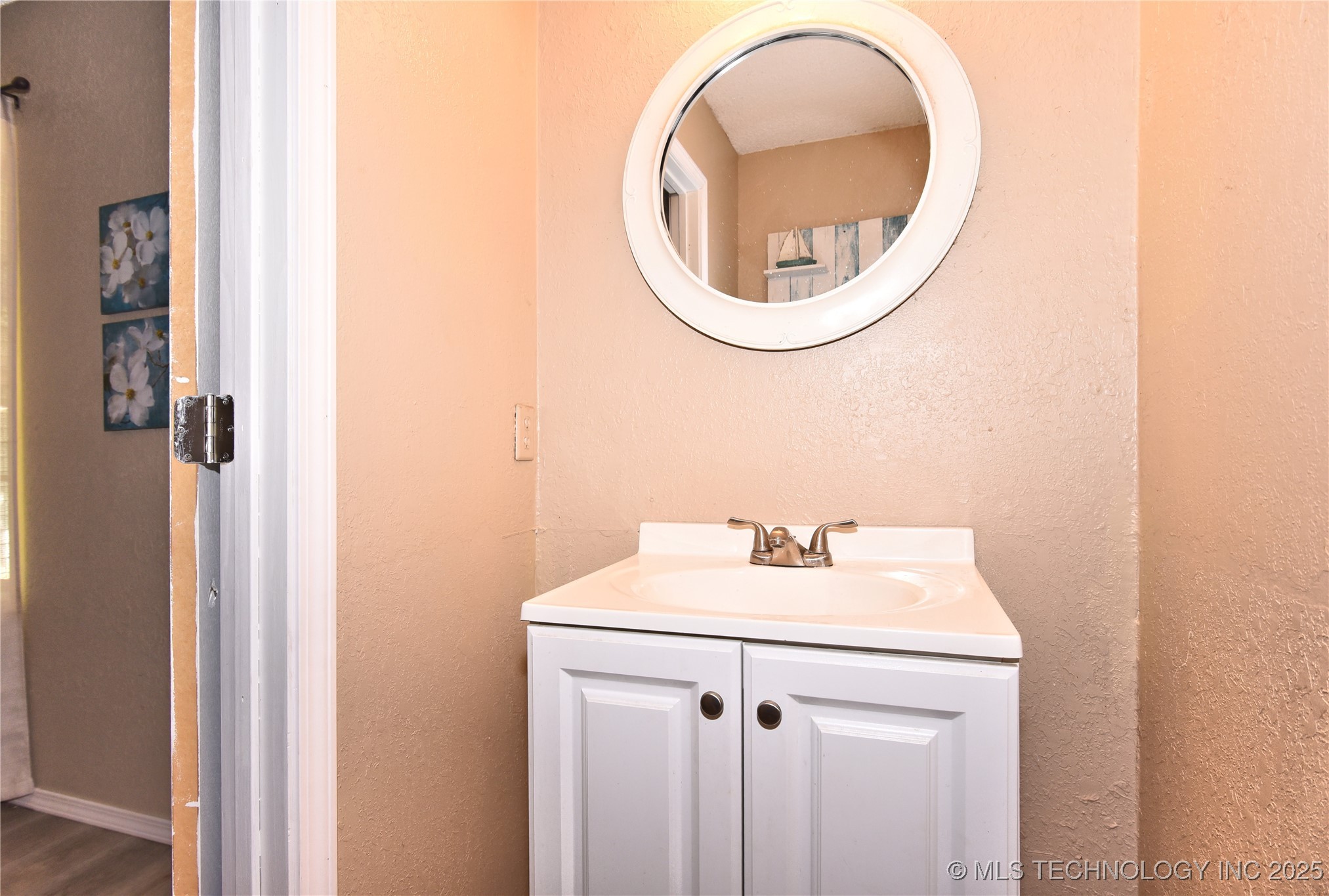 642 E 138th Place Property Photo 16
