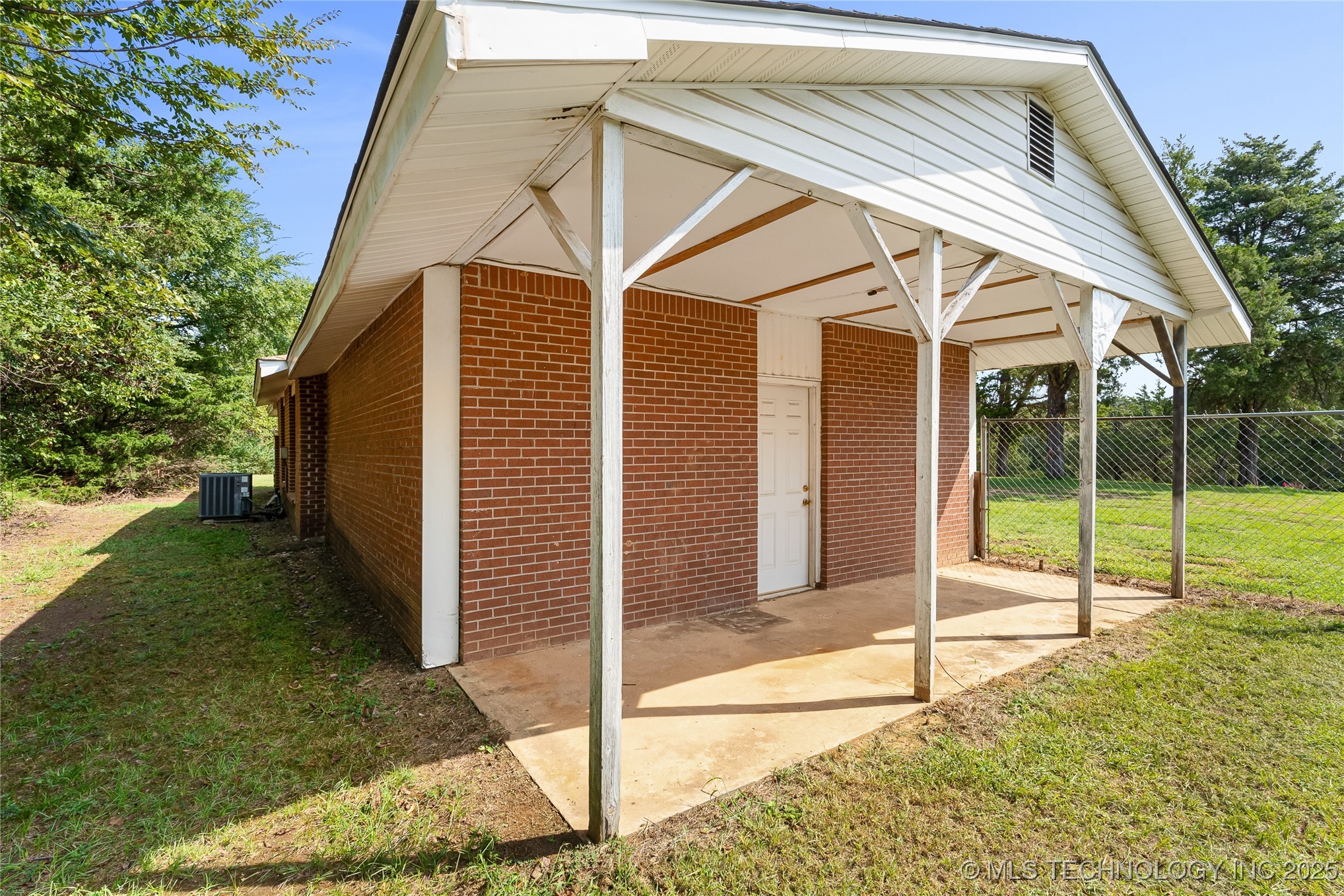 39827 Morris Creek Road Property Photo 8