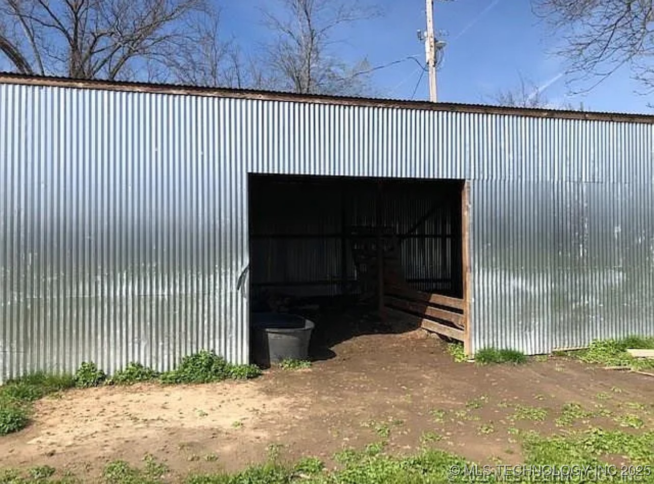 20660 W 30th N Property Photo 6
