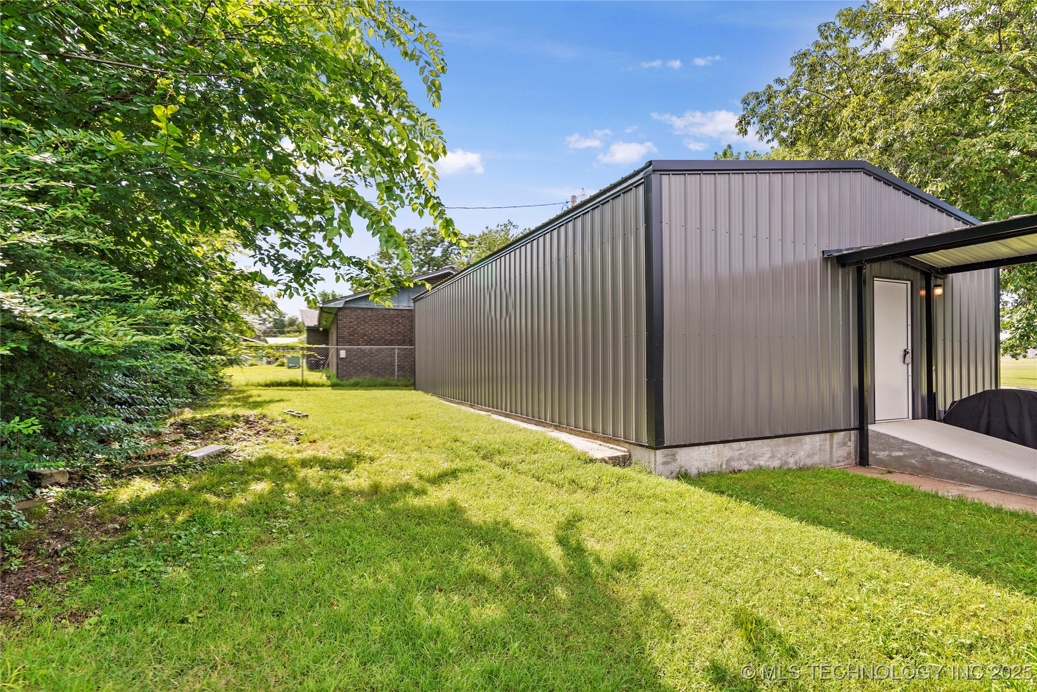425 River Road Property Photo 34