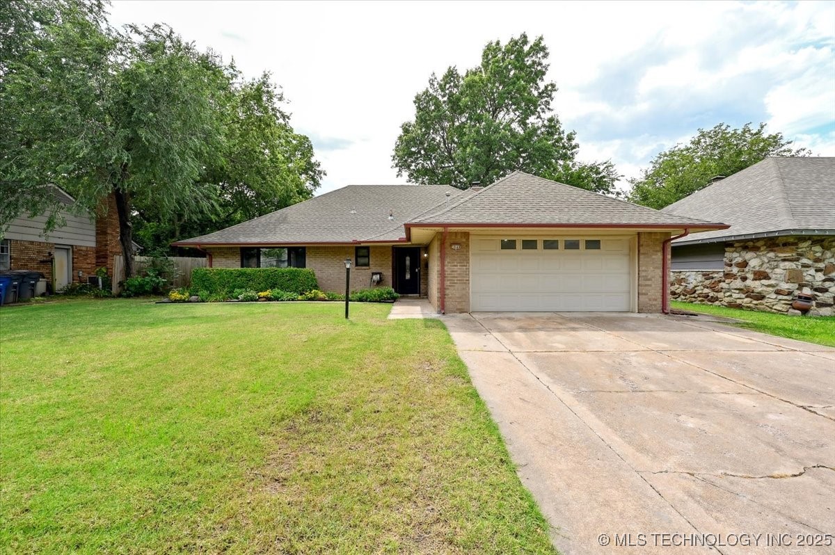 3948 S 93rd East Avenue Property Photo 1
