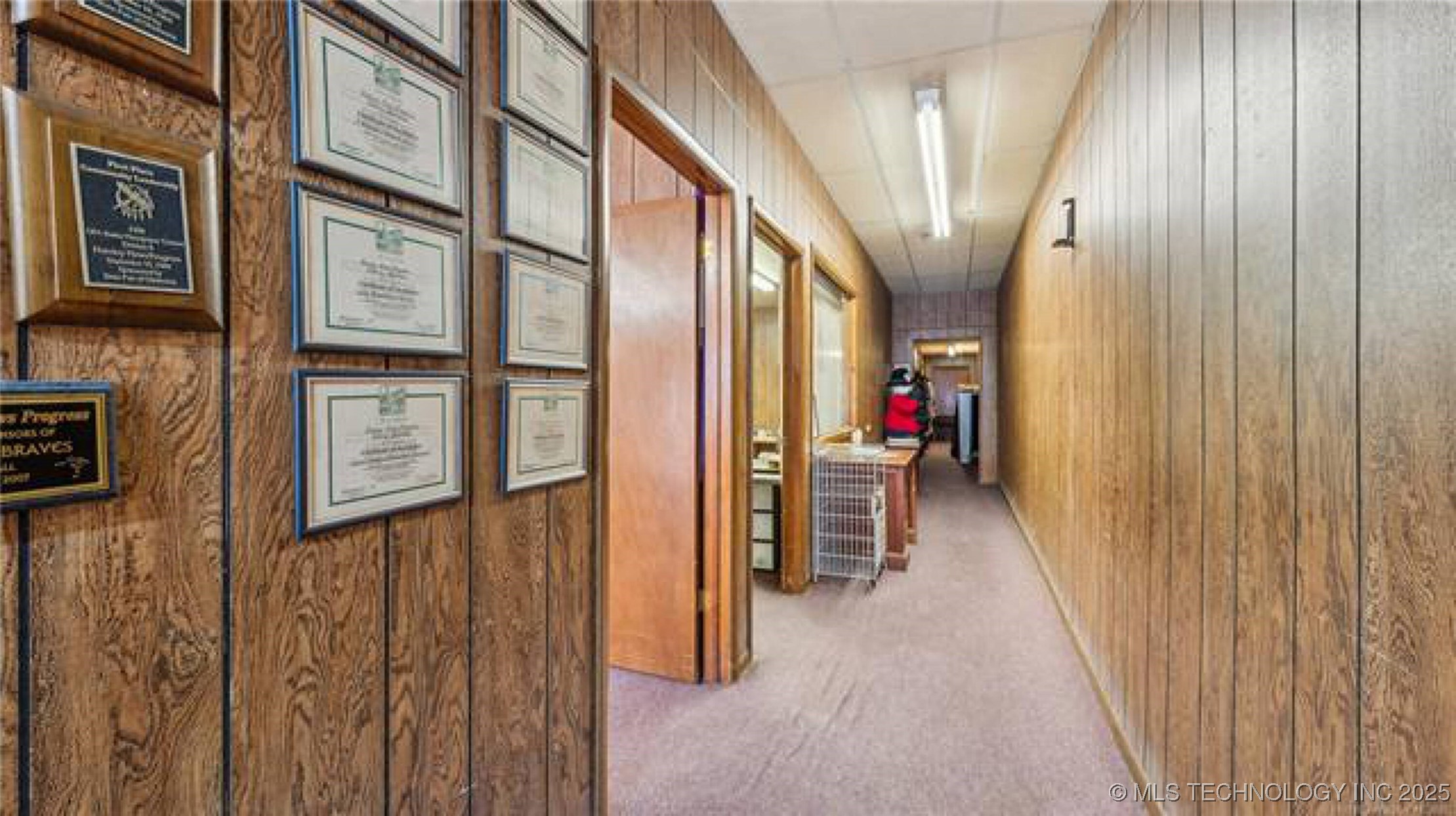 115 W Main Street Property Photo 12