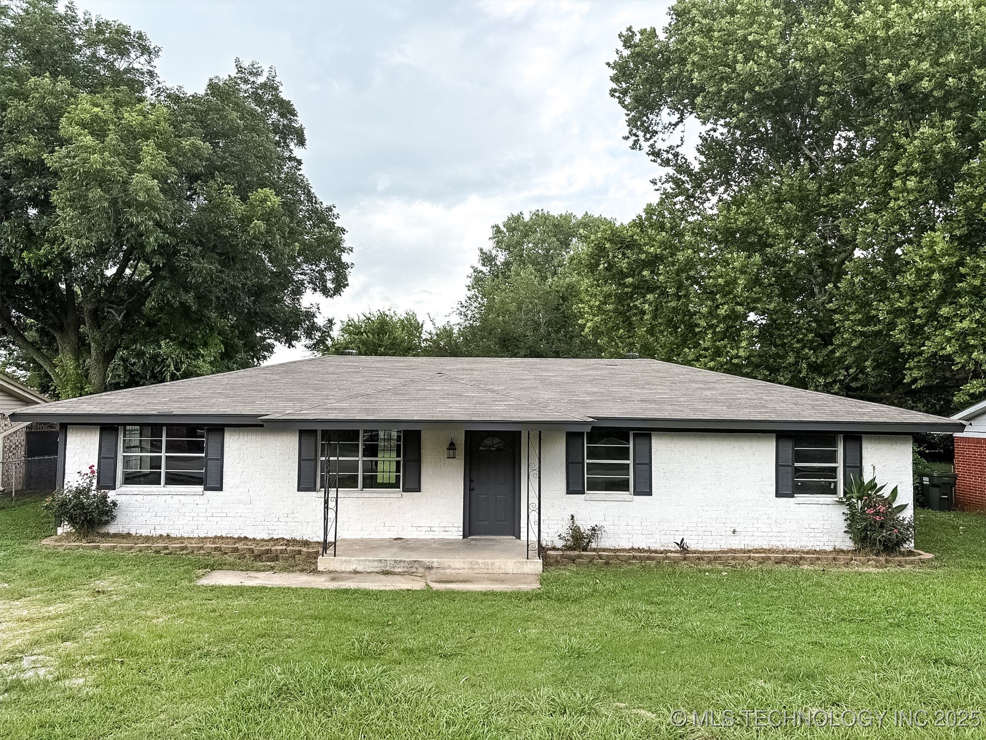 86 Wisteria Property Photo 1