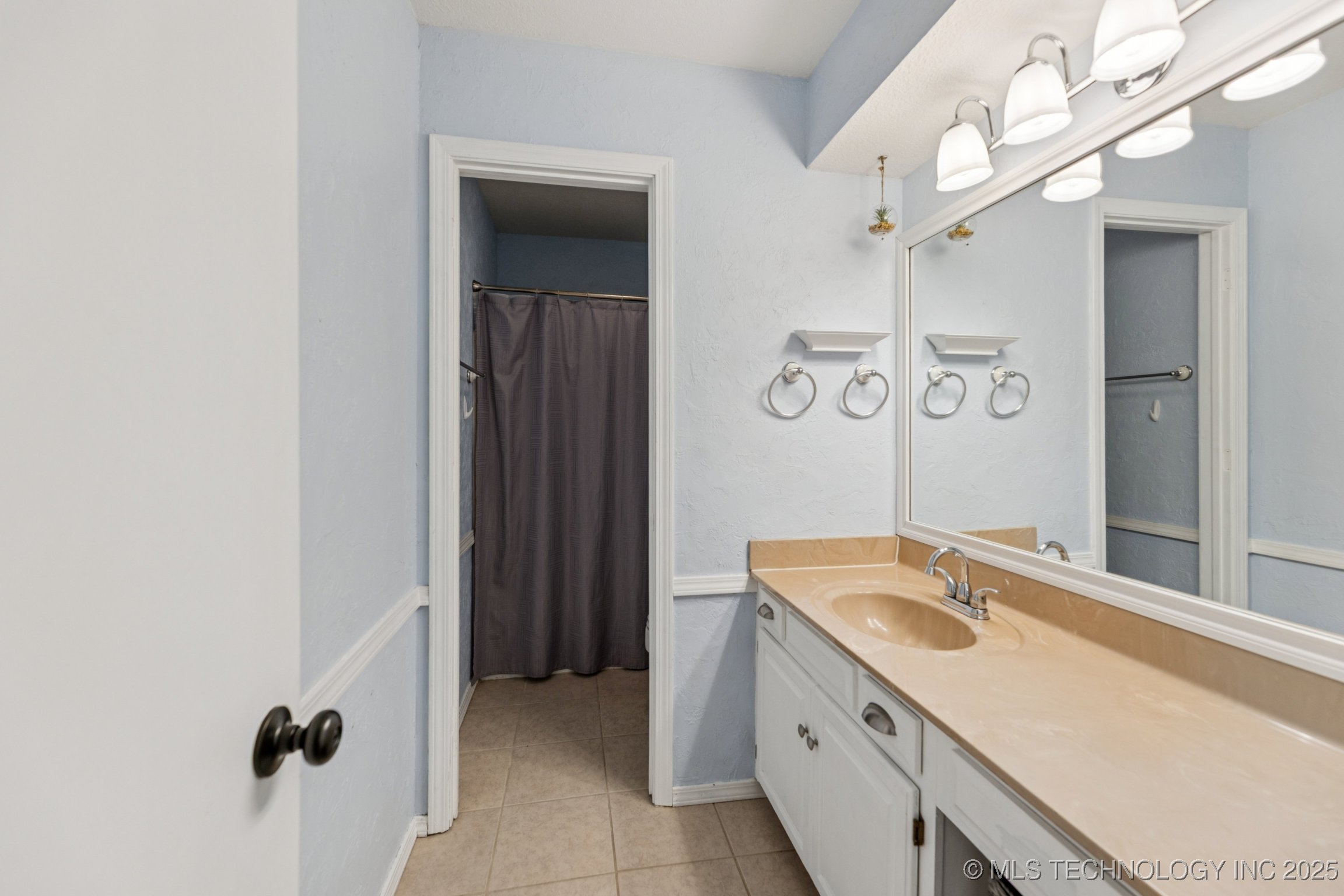 8622 S 78th East Avenue Property Photo 21