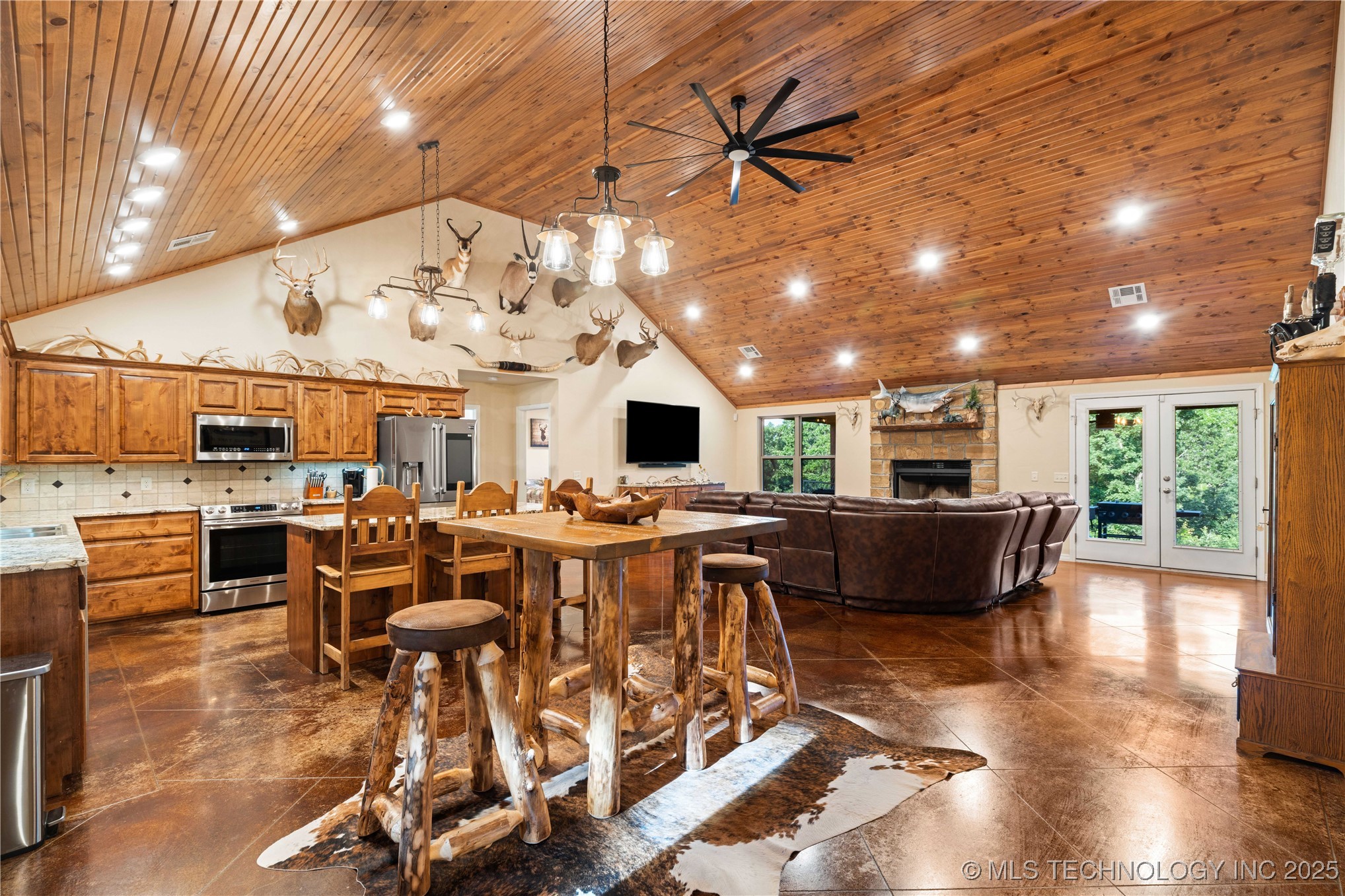 27501 S 705 Road Property Photo 3