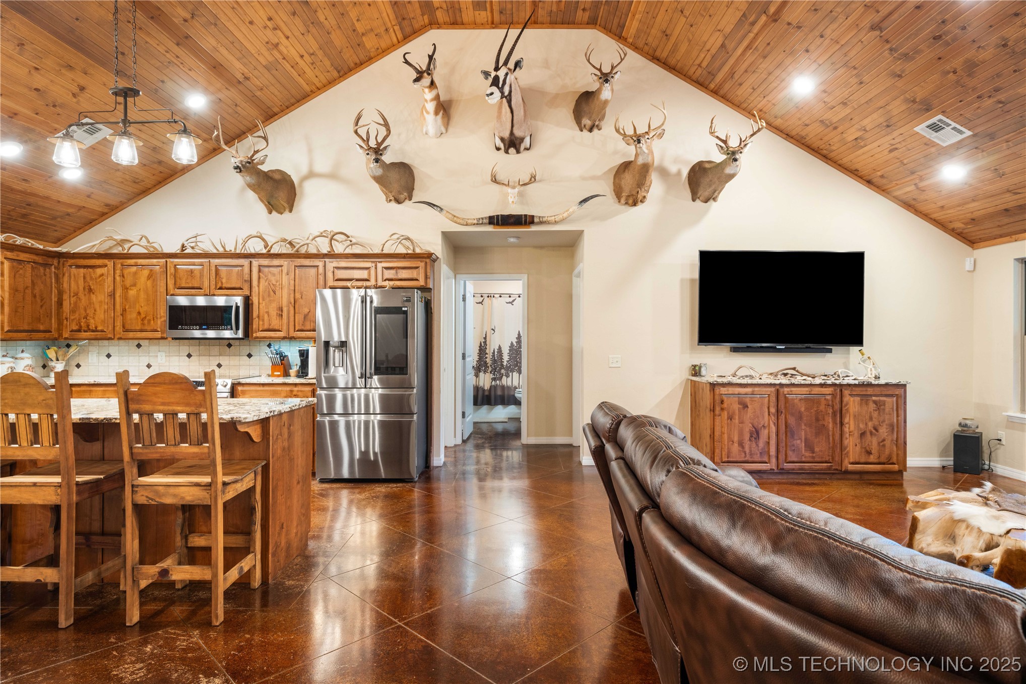 27501 S 705 Road Property Photo 4