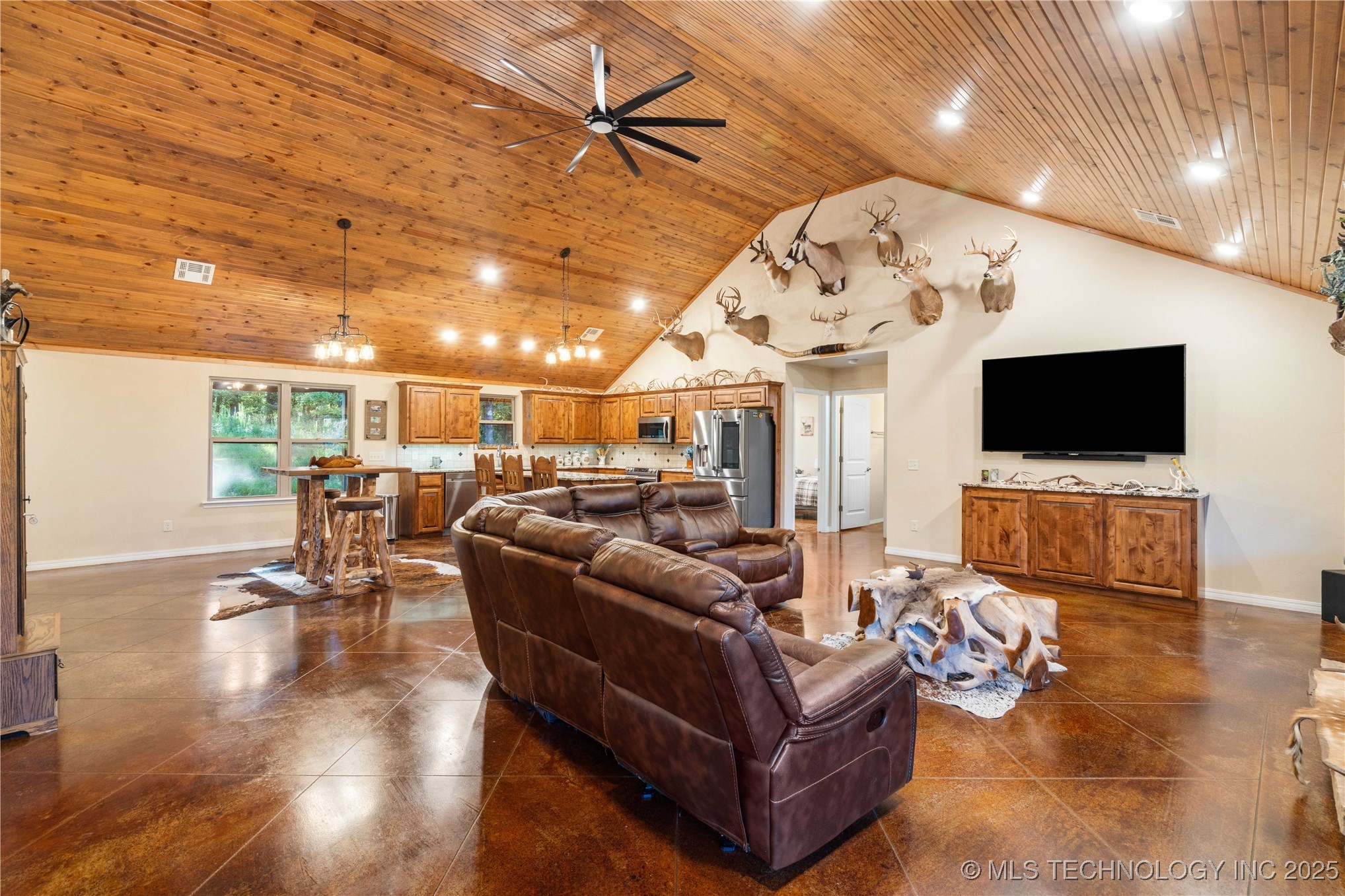 27501 S 705 Road Property Photo 5