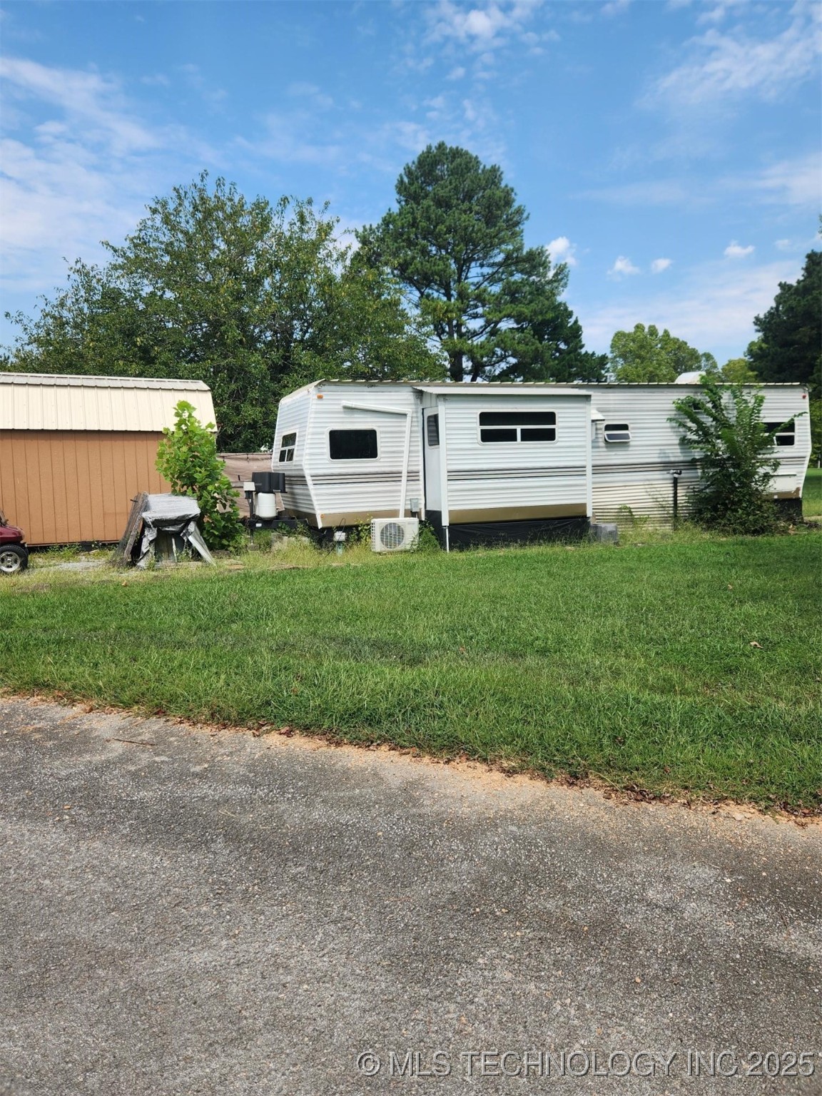 57300 County Road 658 Property Photo 2