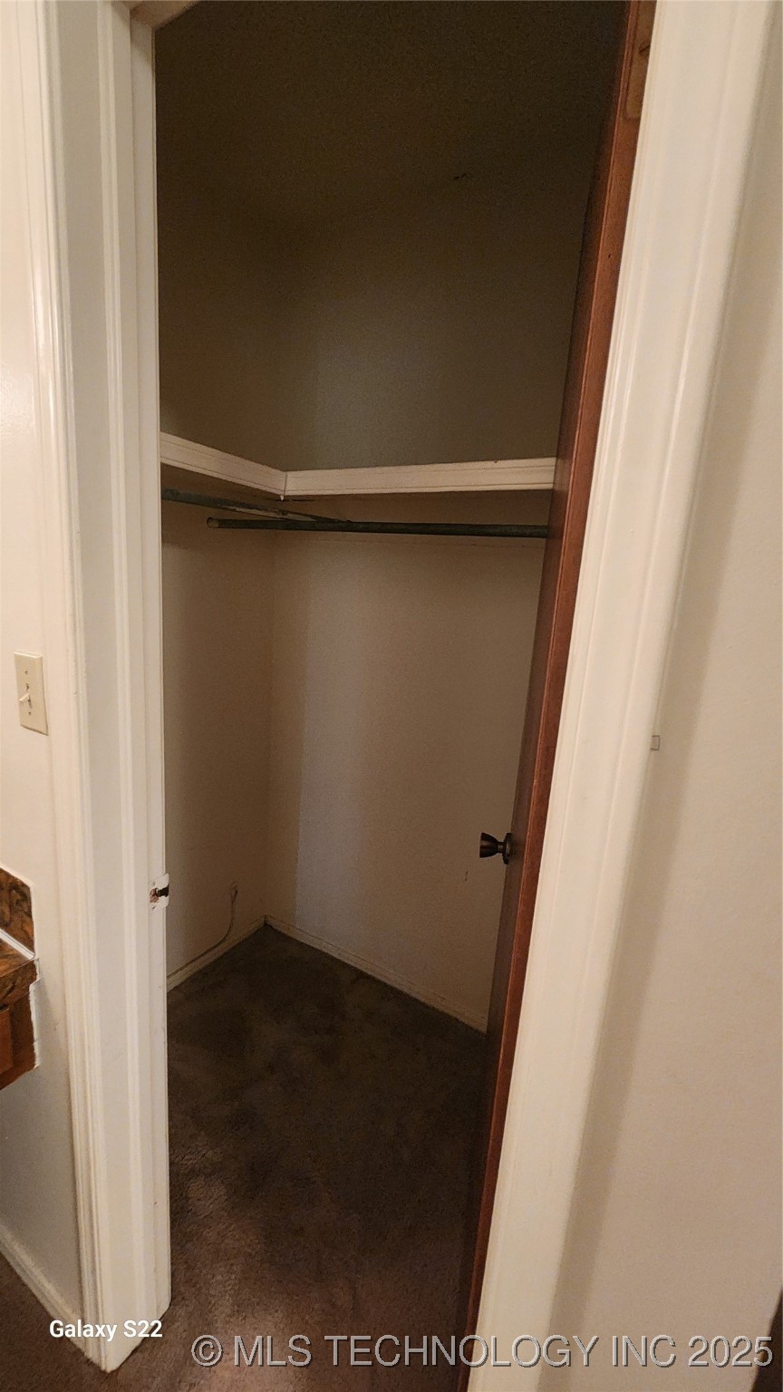 1122 W 16th Place Property Photo 14