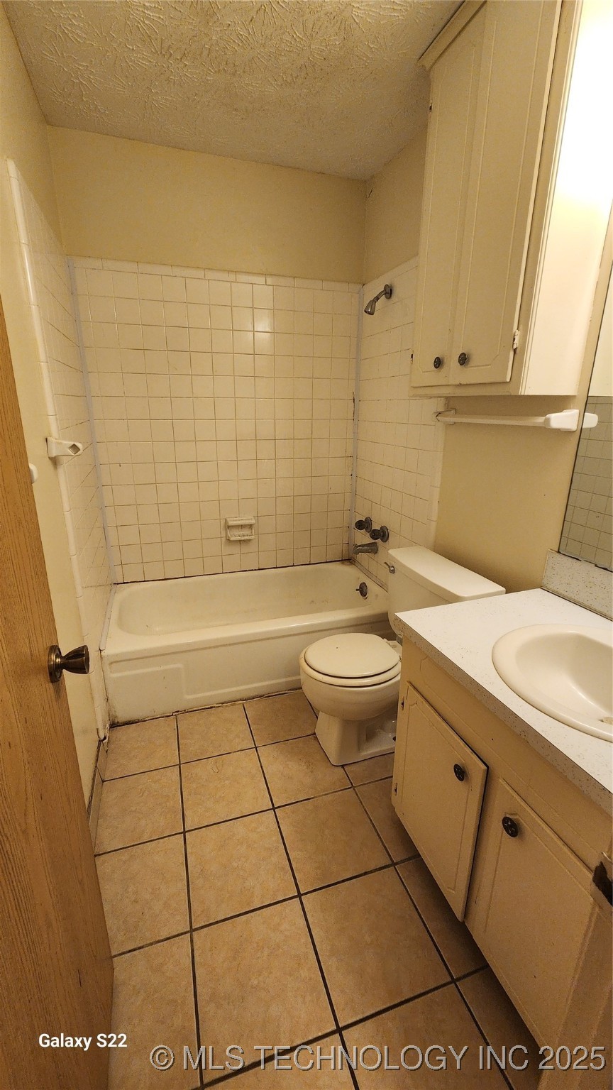 1122 W 16th Place Property Photo 15