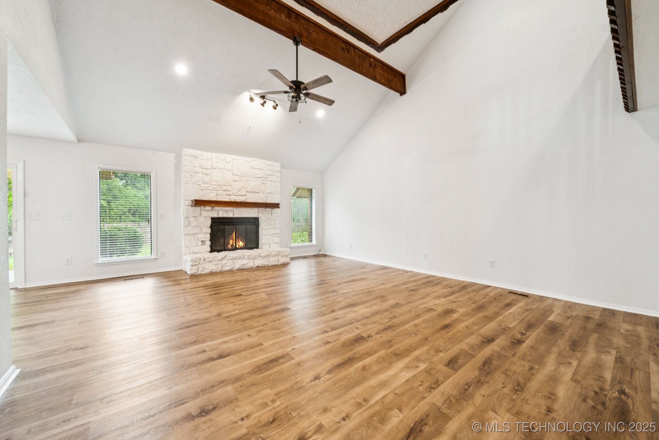 6947 S 30th West Avenue Property Photo 6