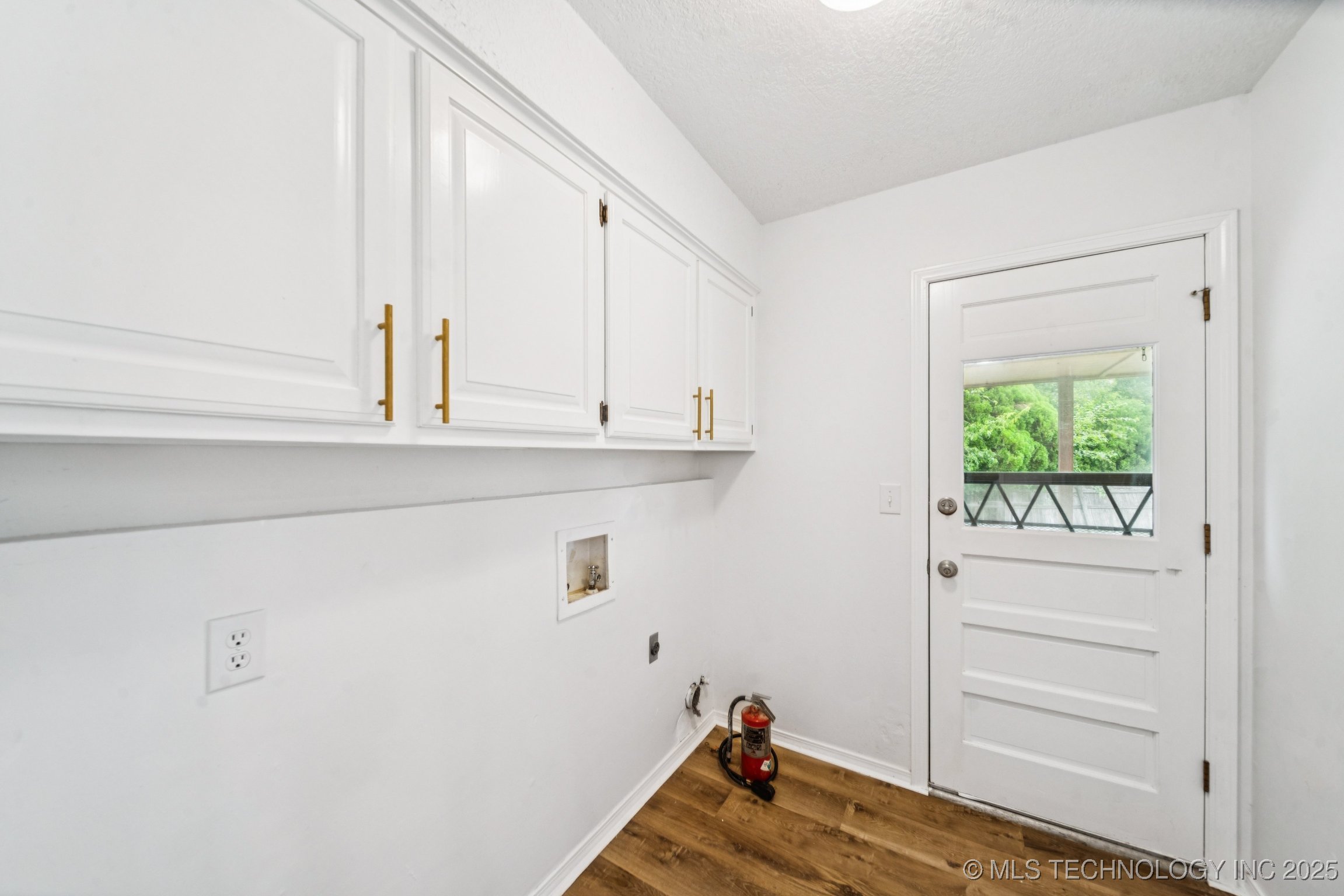 6947 S 30th West Avenue Property Photo 12